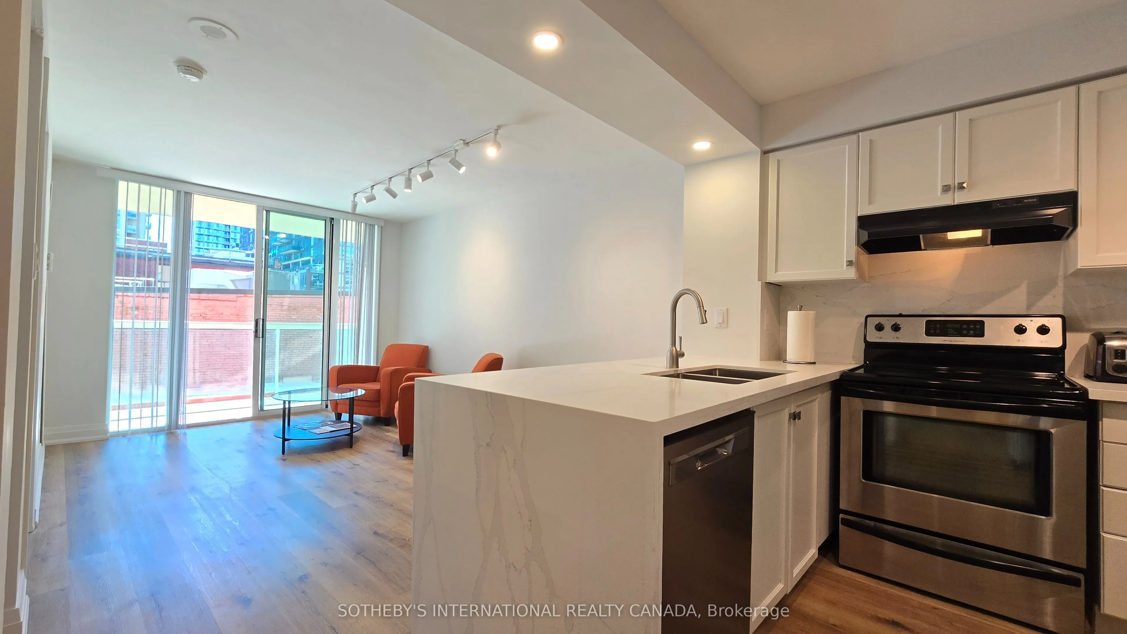 313 Richmond Street E, #560