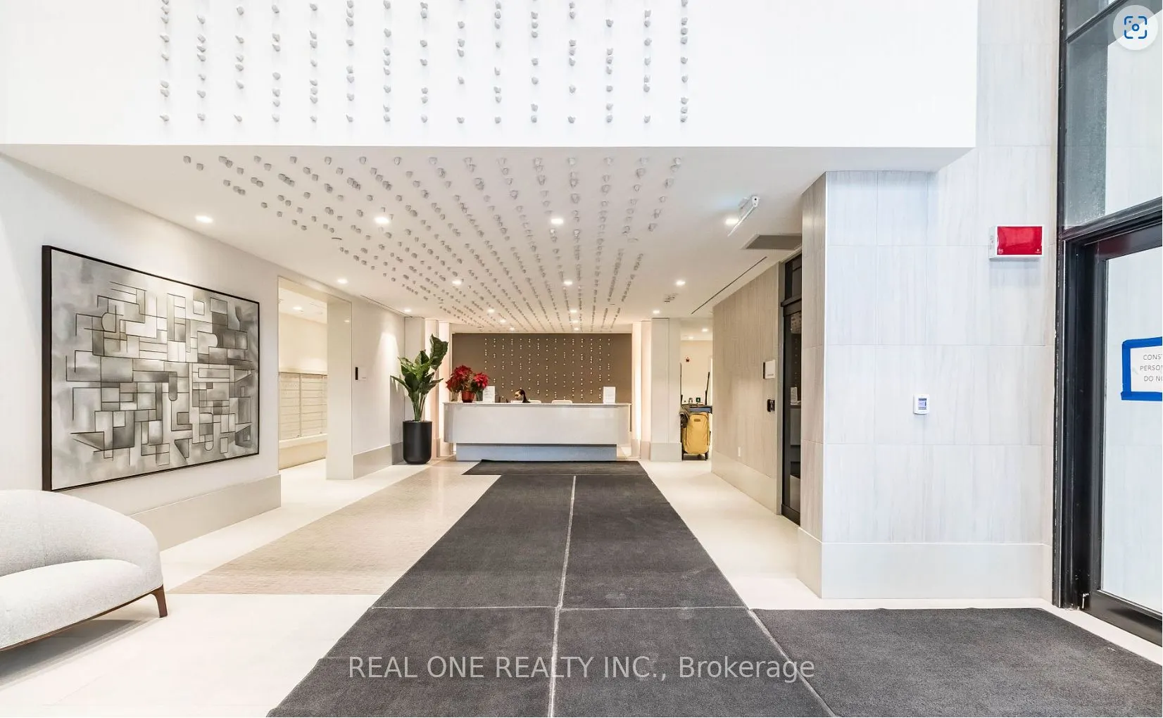 2020 Bathurst Street, #818