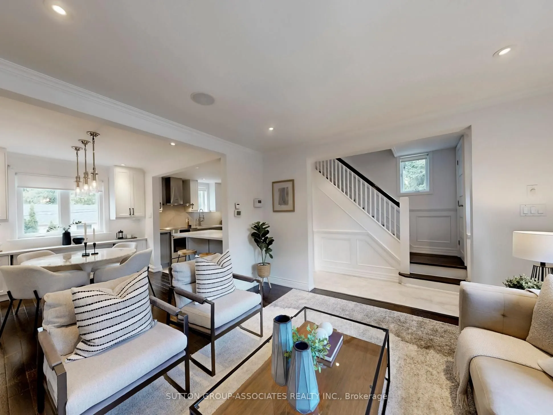 246 Forman Avenue