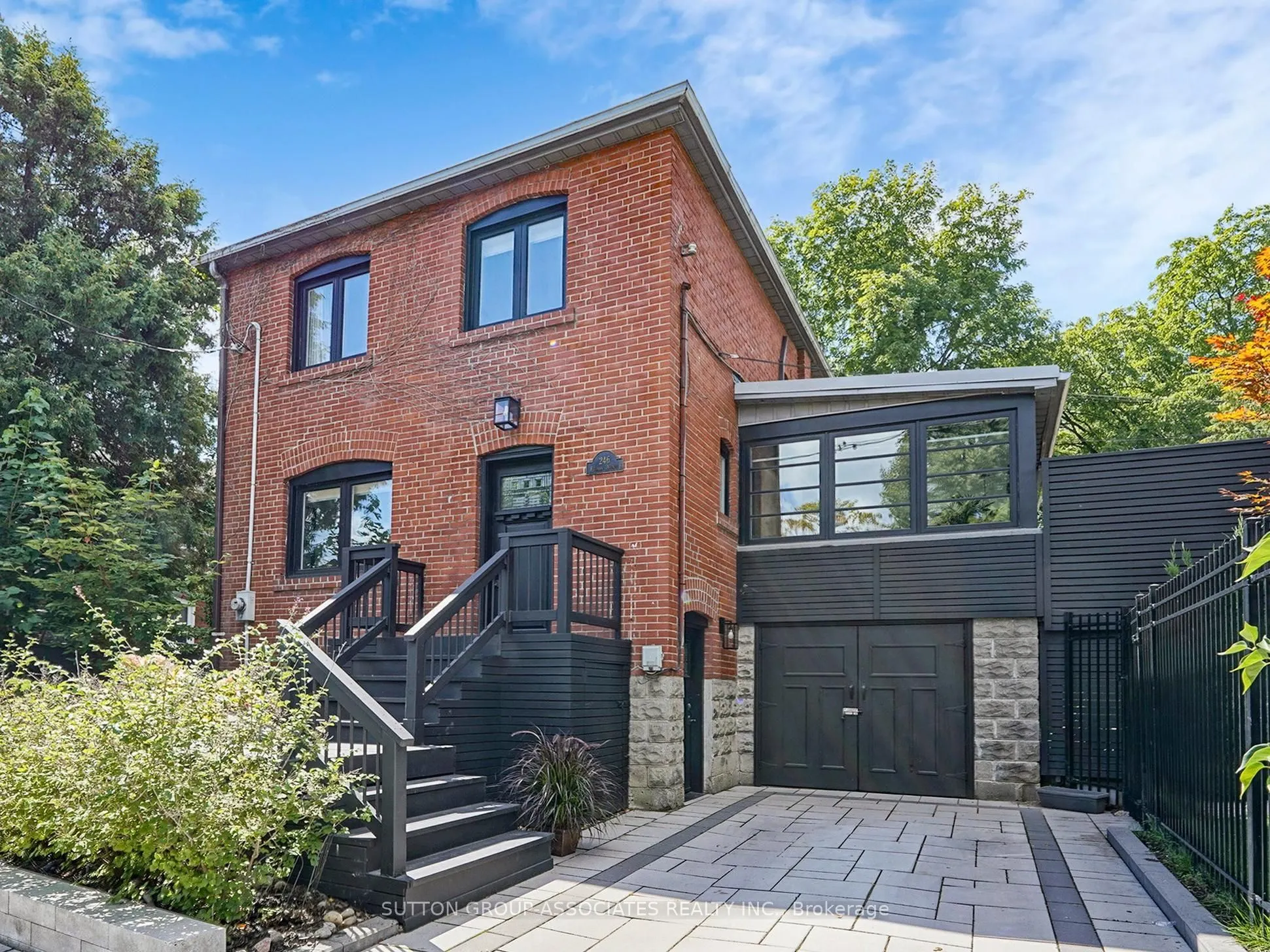246 Forman Avenue