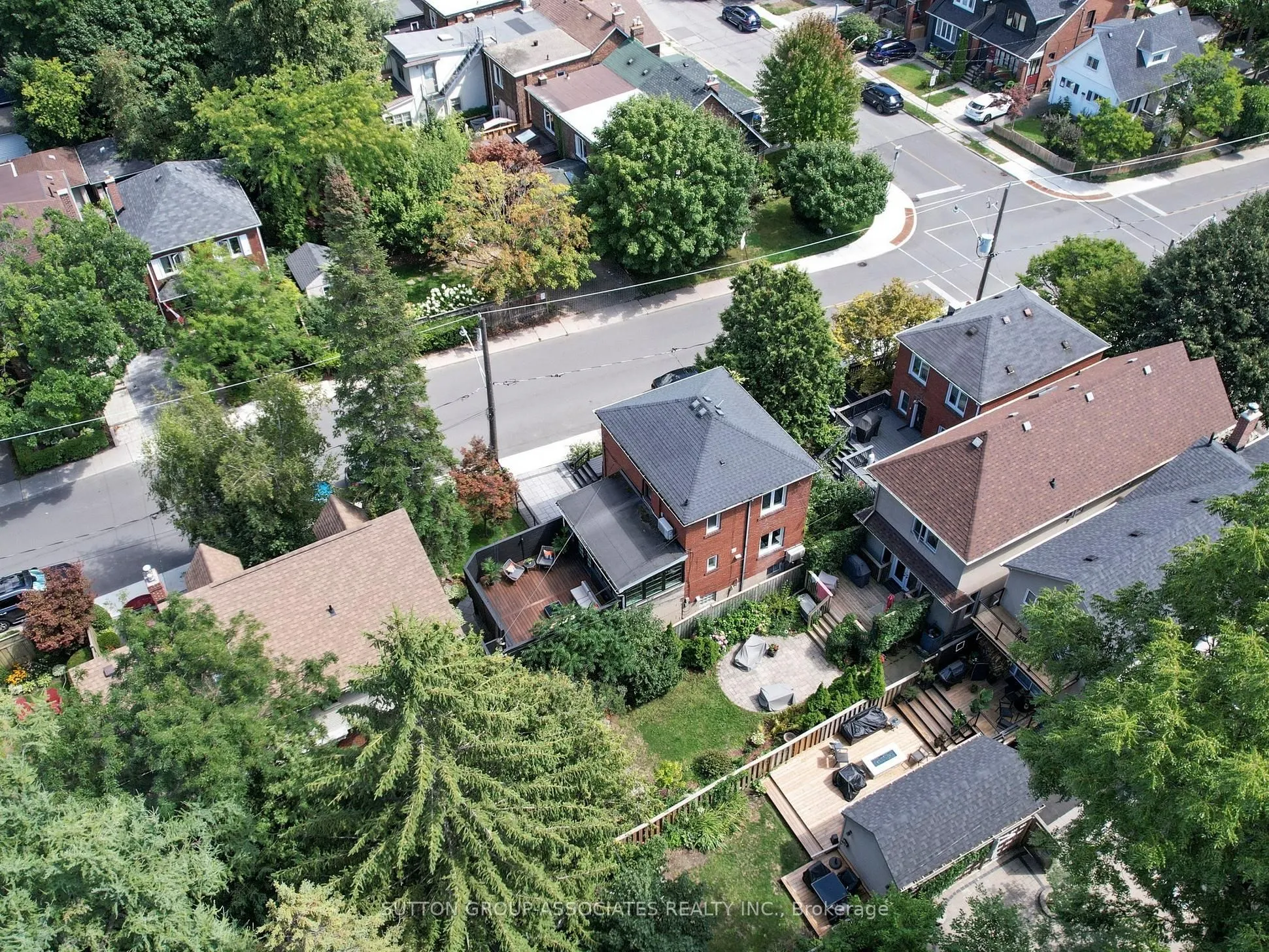 246 Forman Avenue
