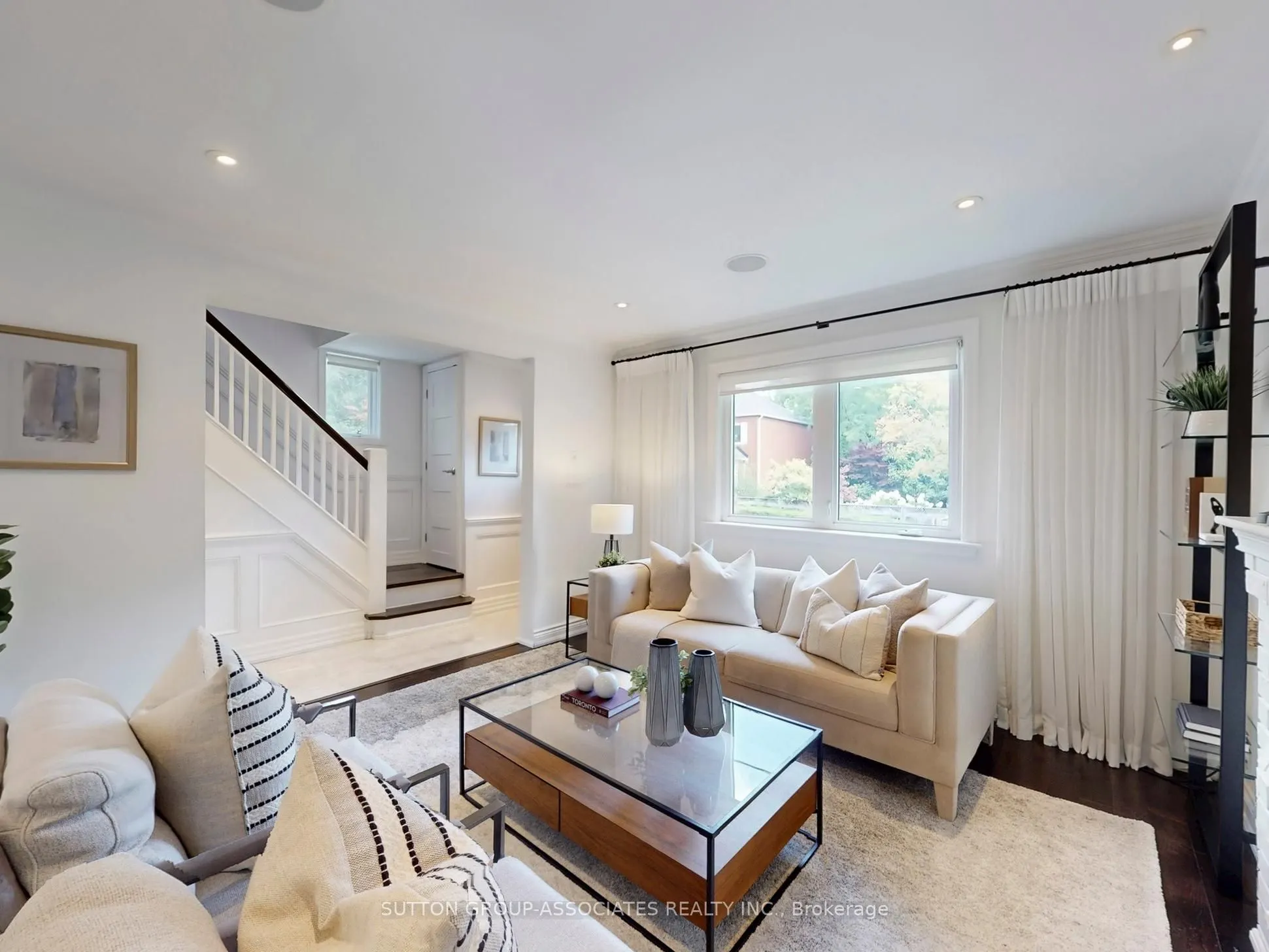 246 Forman Avenue