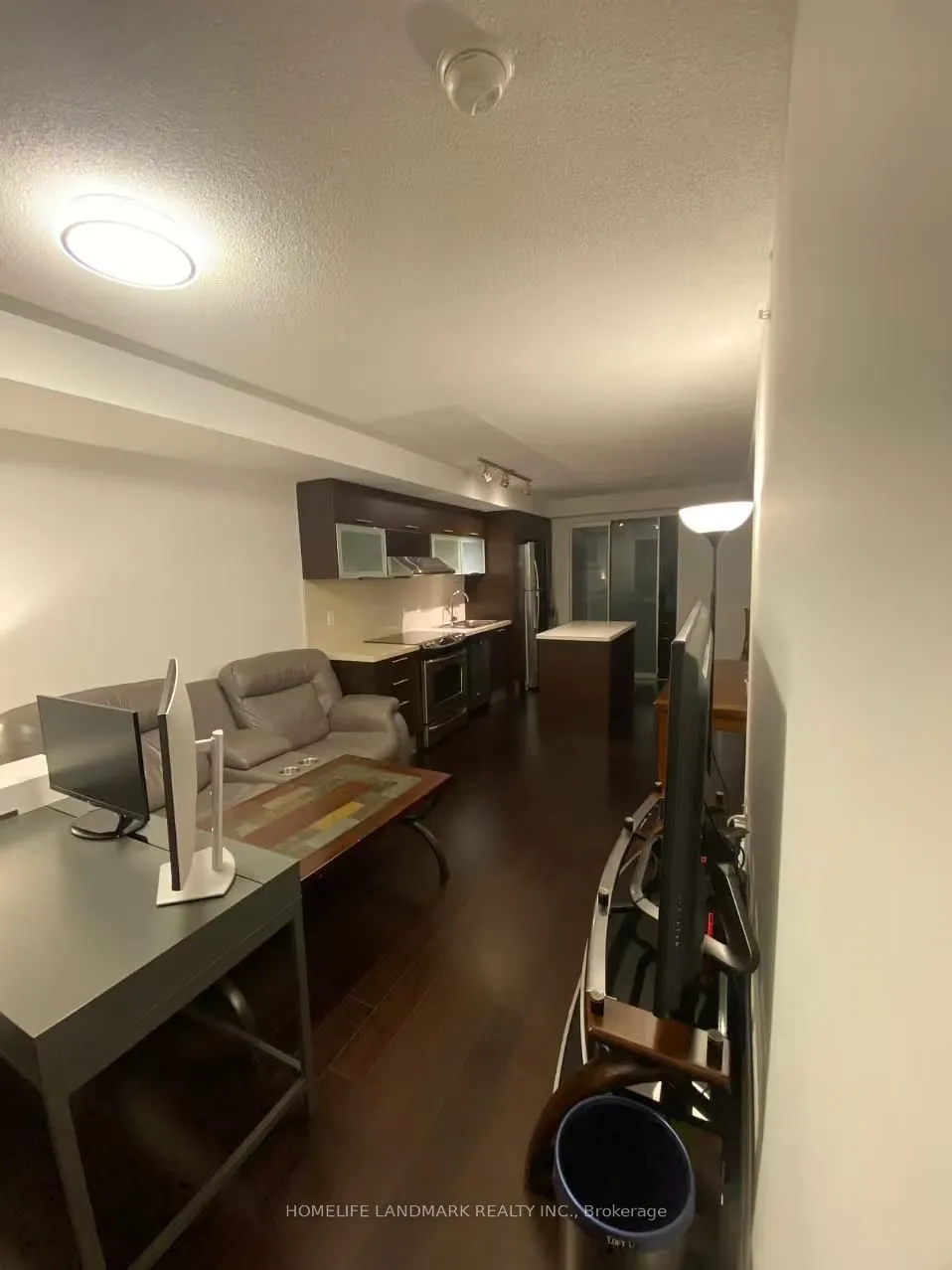 386 Yonge Street, #1708