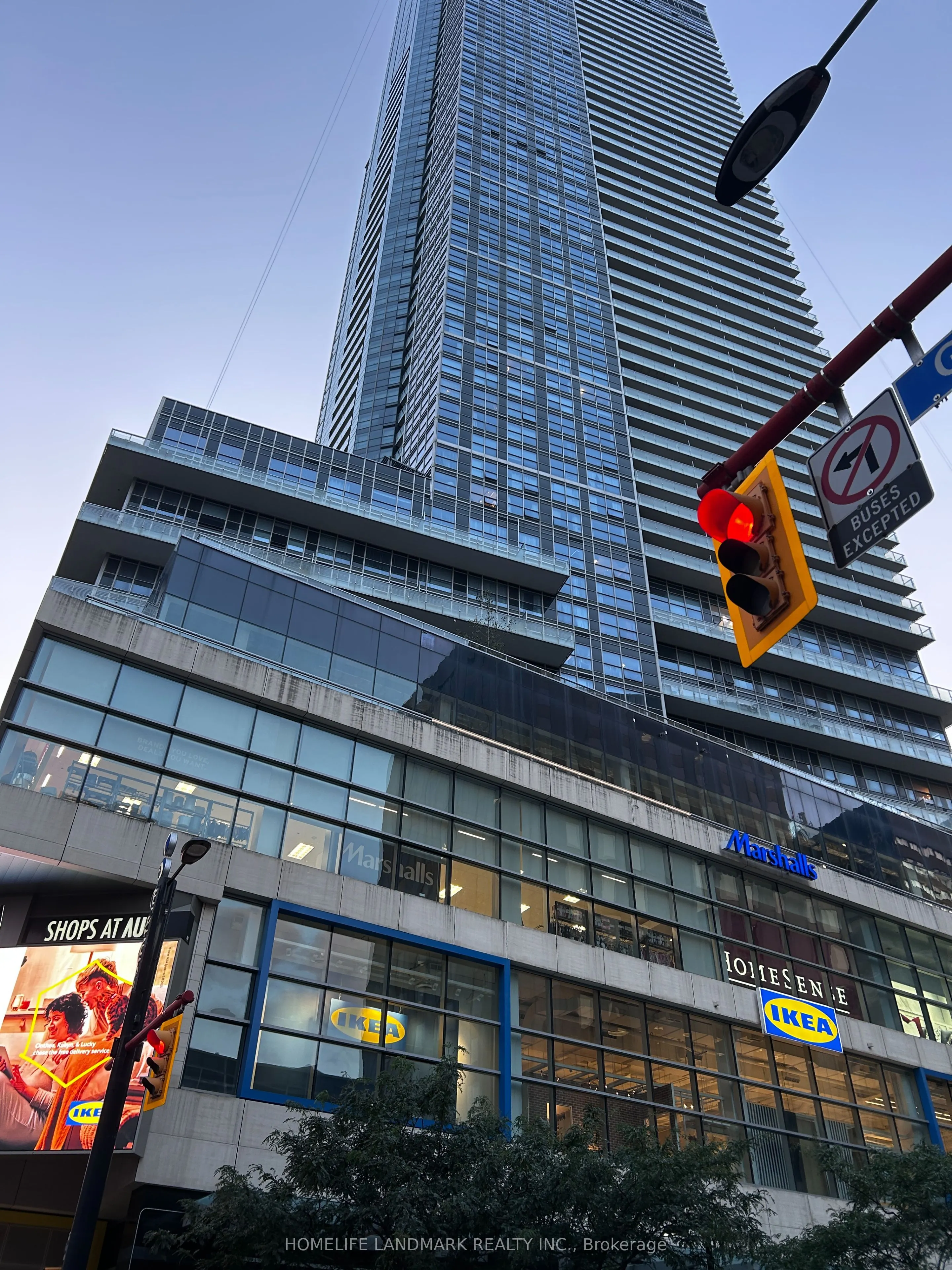 386 Yonge Street, #1708