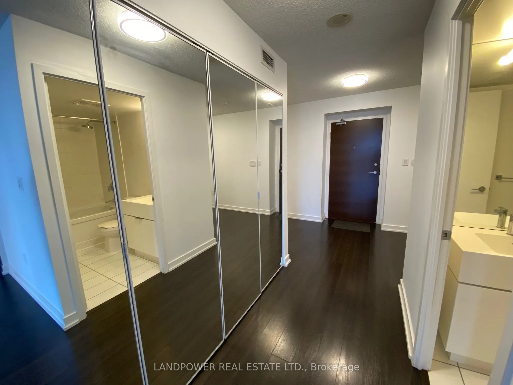 21 Iceboat Terrace, #1101