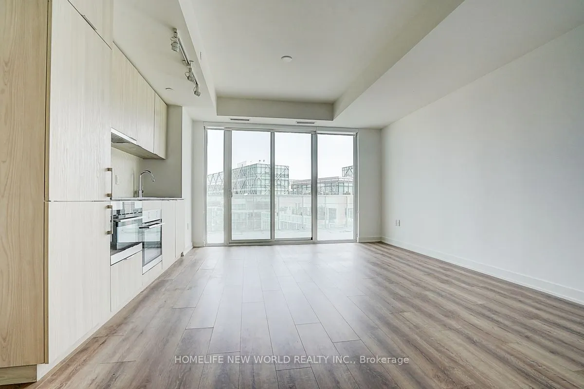 15 Queens Quay E, #1202