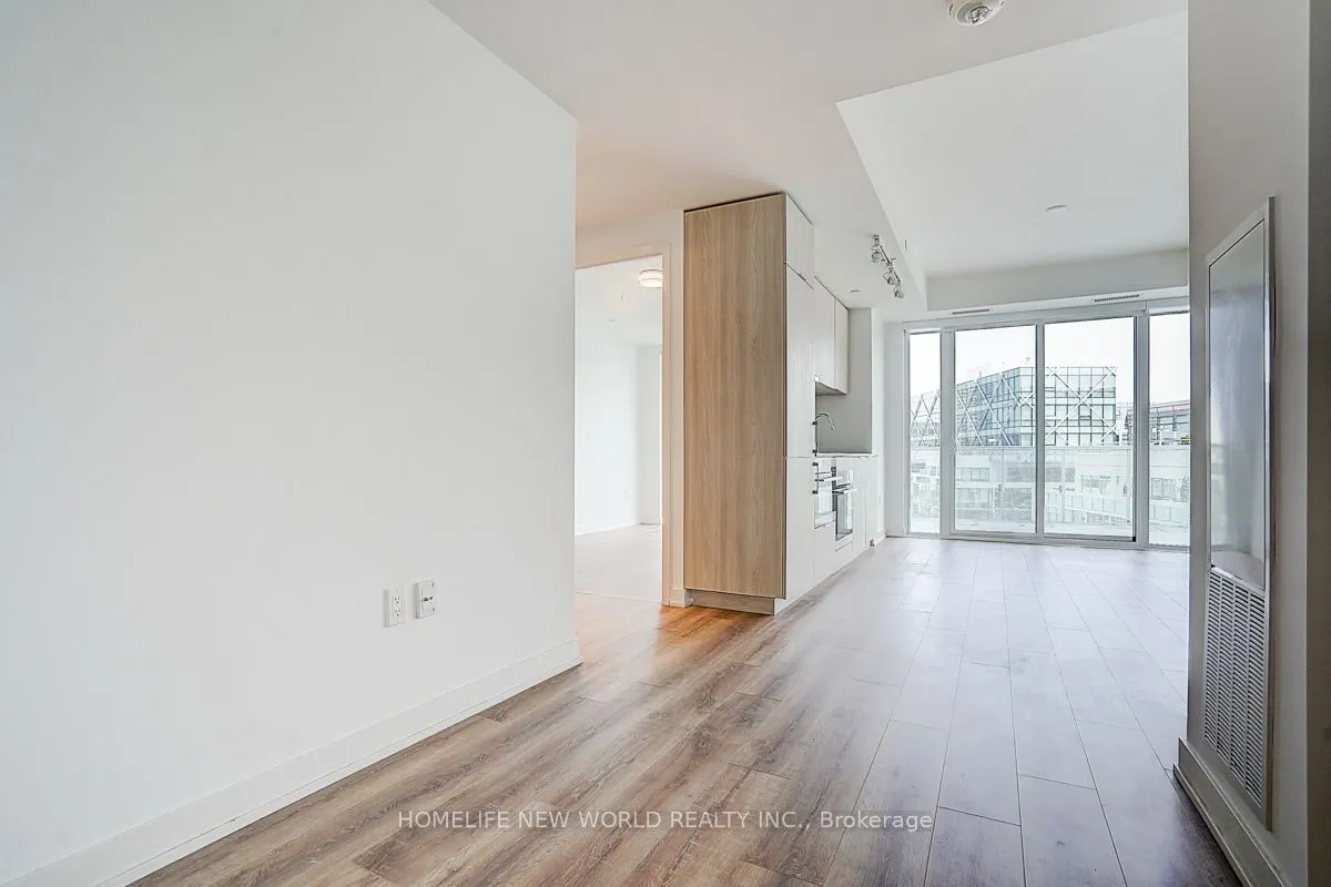 15 Queens Quay E, #1202