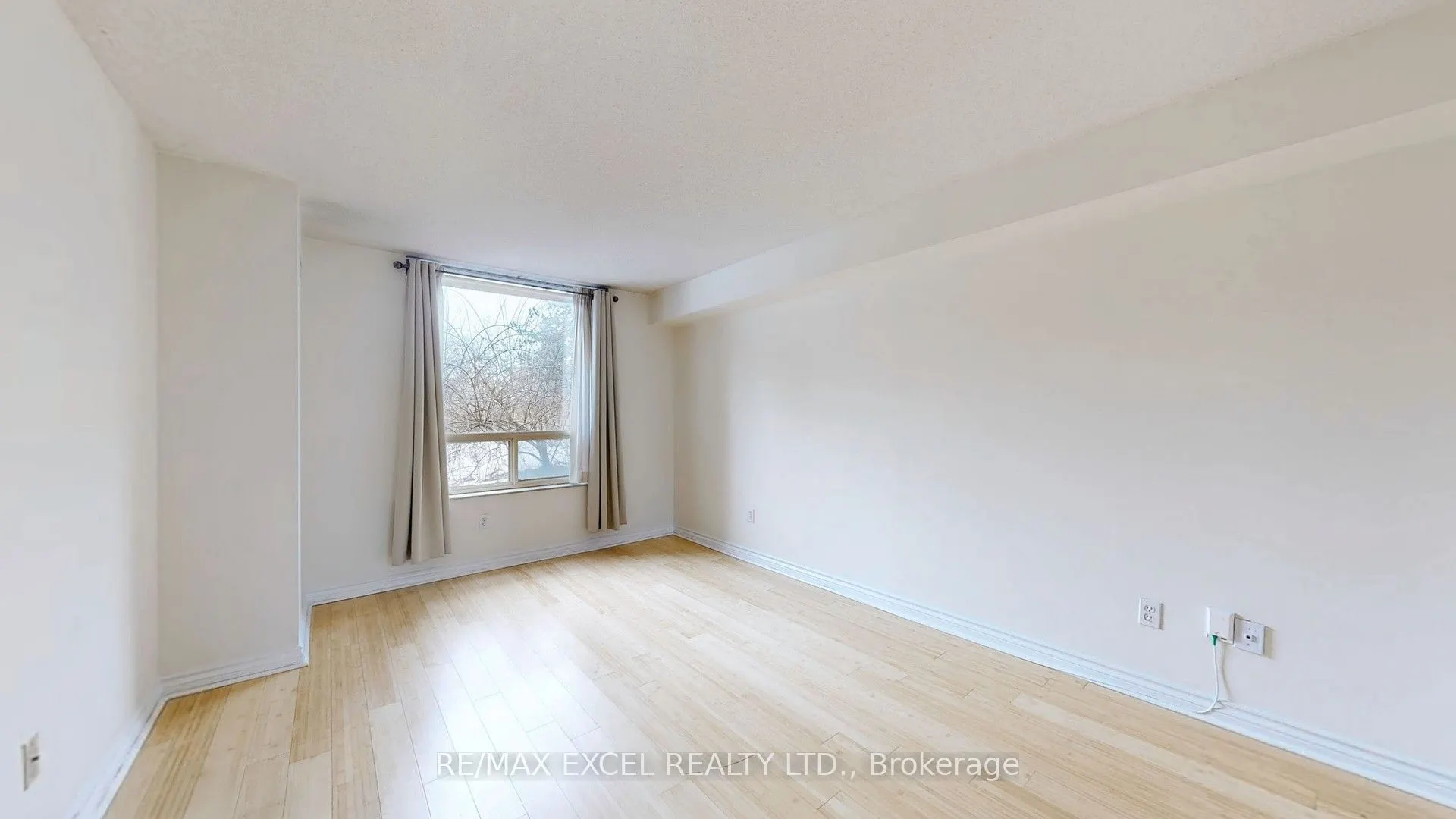 1210 Don Mills Road, #111
