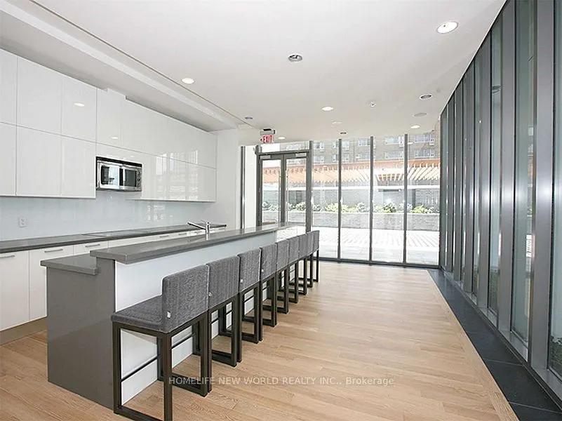 33 Charles Street E, #2410