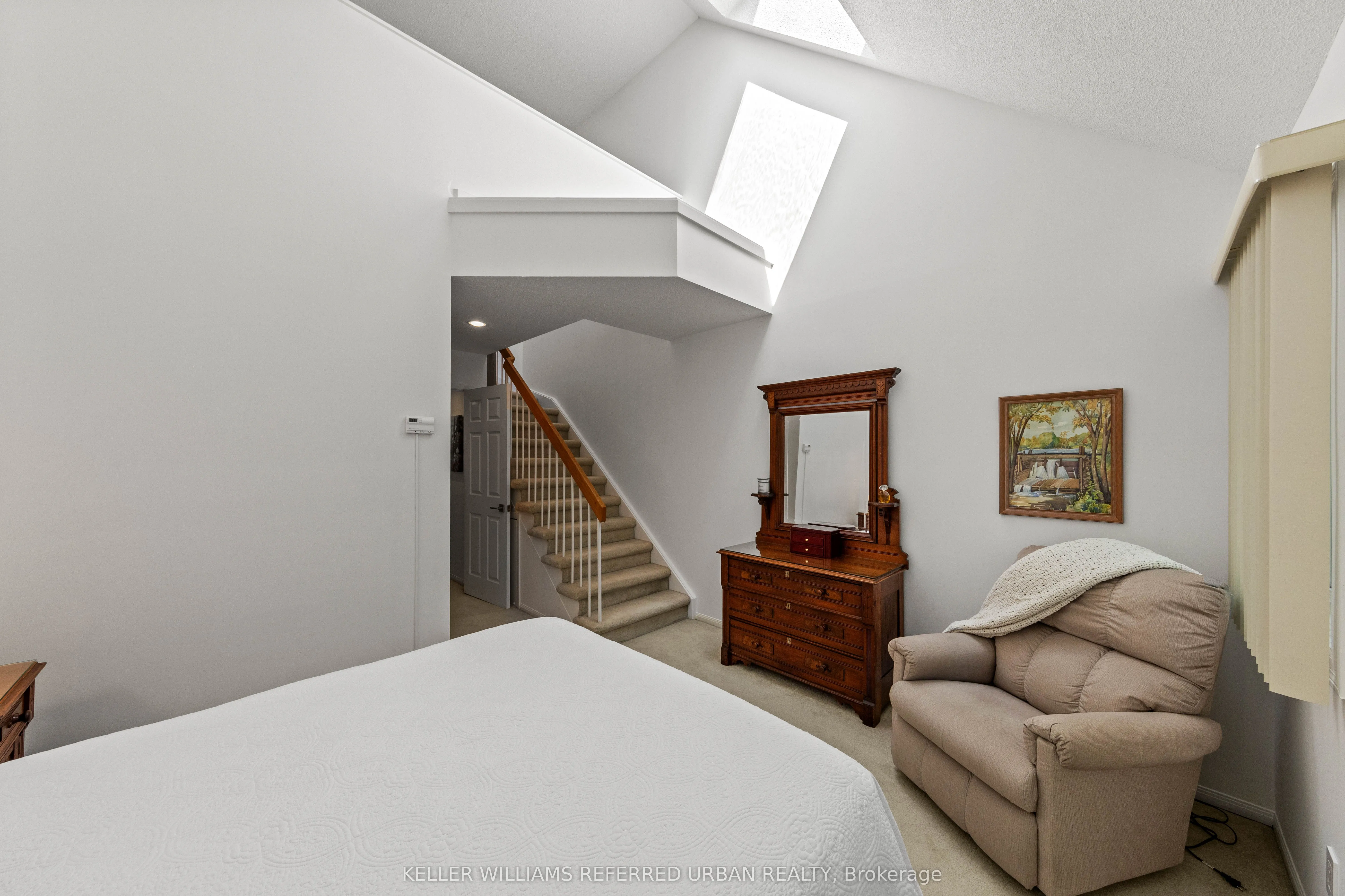 574 Wellington Street W, #618