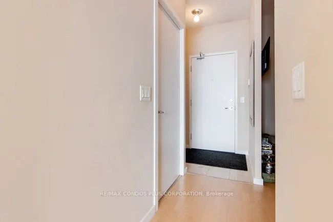 208 Queens Quay W, #3206