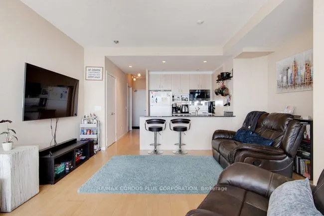 208 Queens Quay W, #3206