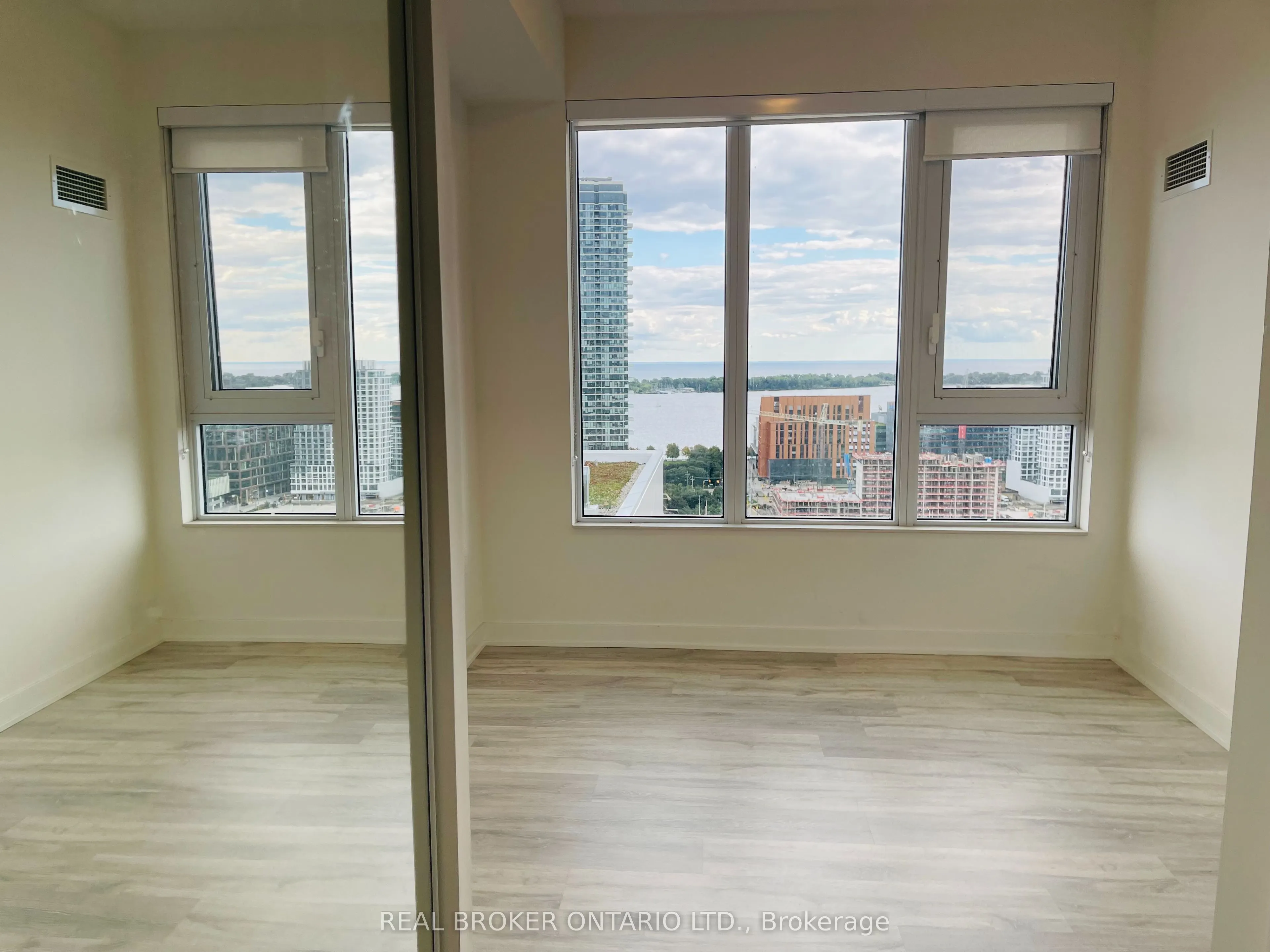 135 Lower Sherbourne Street, #2327