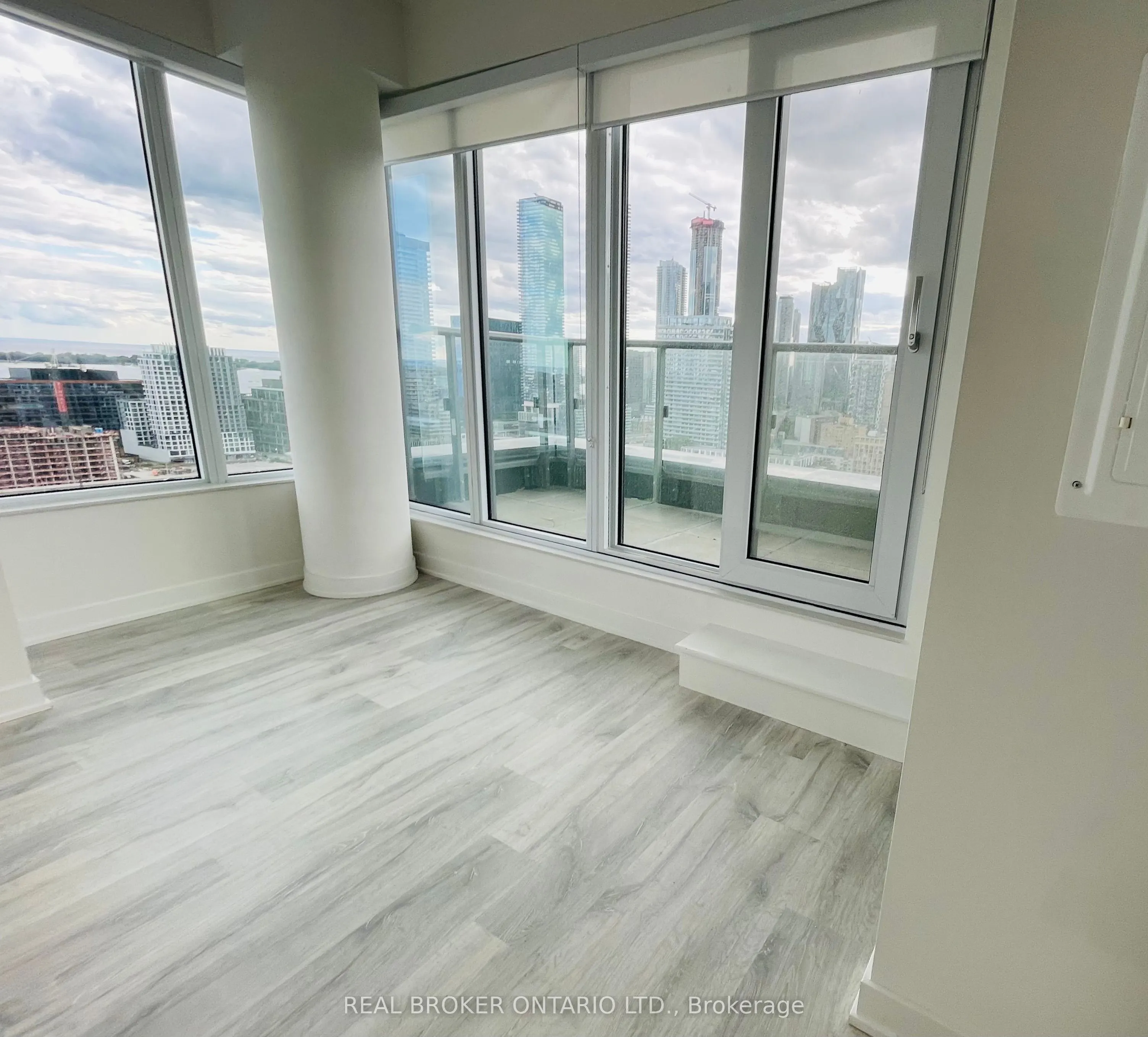 135 Lower Sherbourne Street, #2327