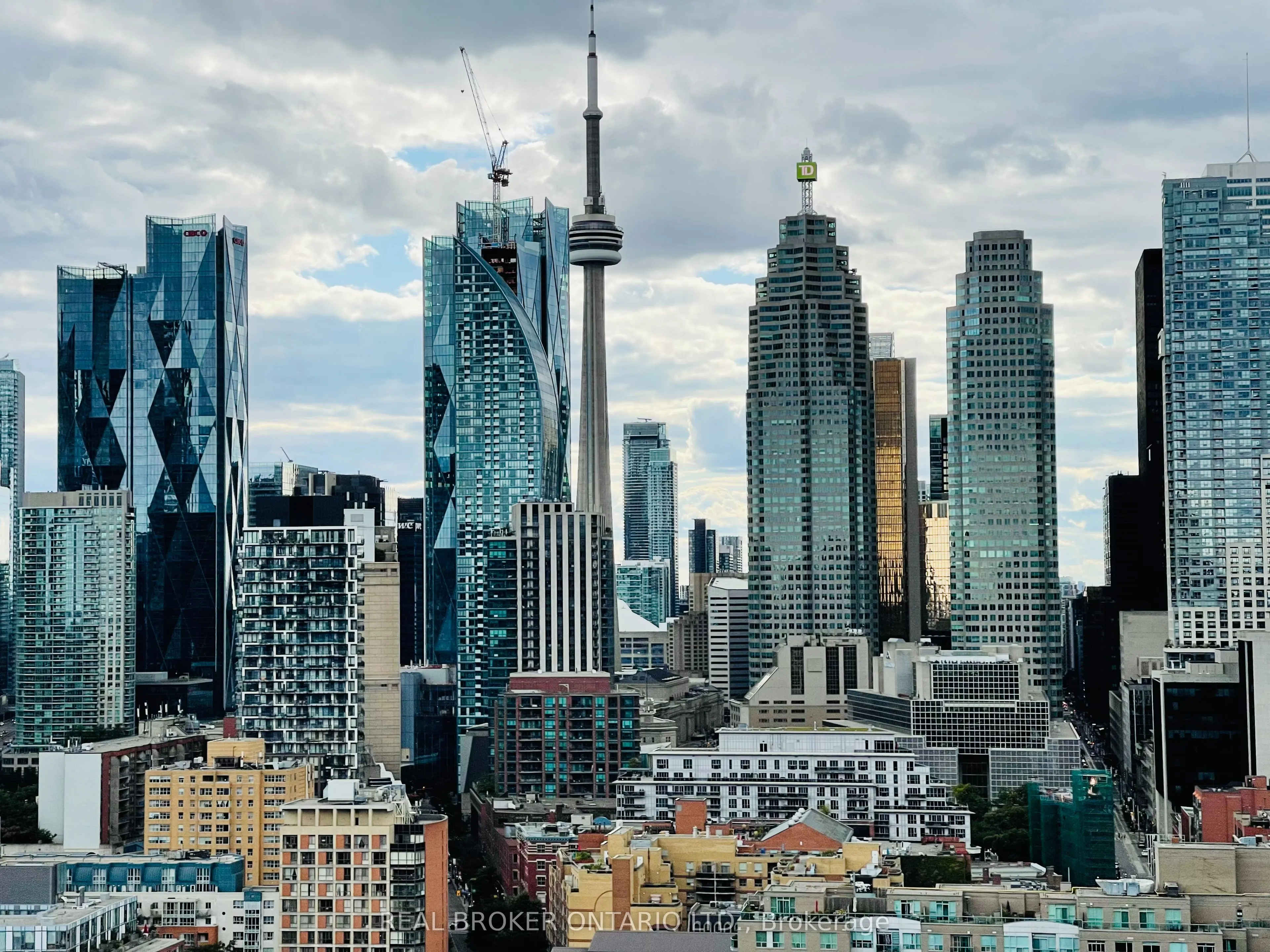 135 Lower Sherbourne Street, #2327