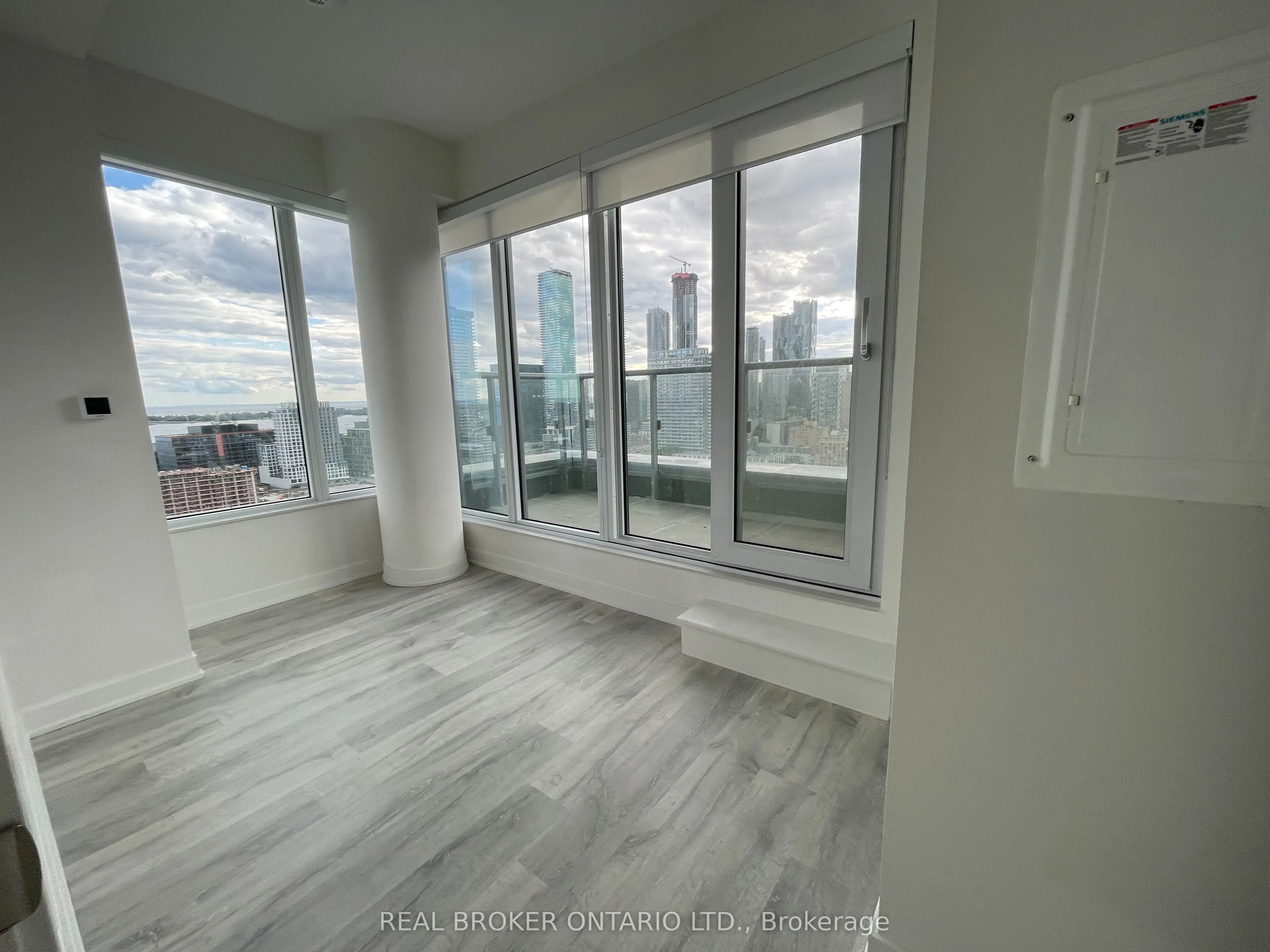 135 Lower Sherbourne Street, #2327