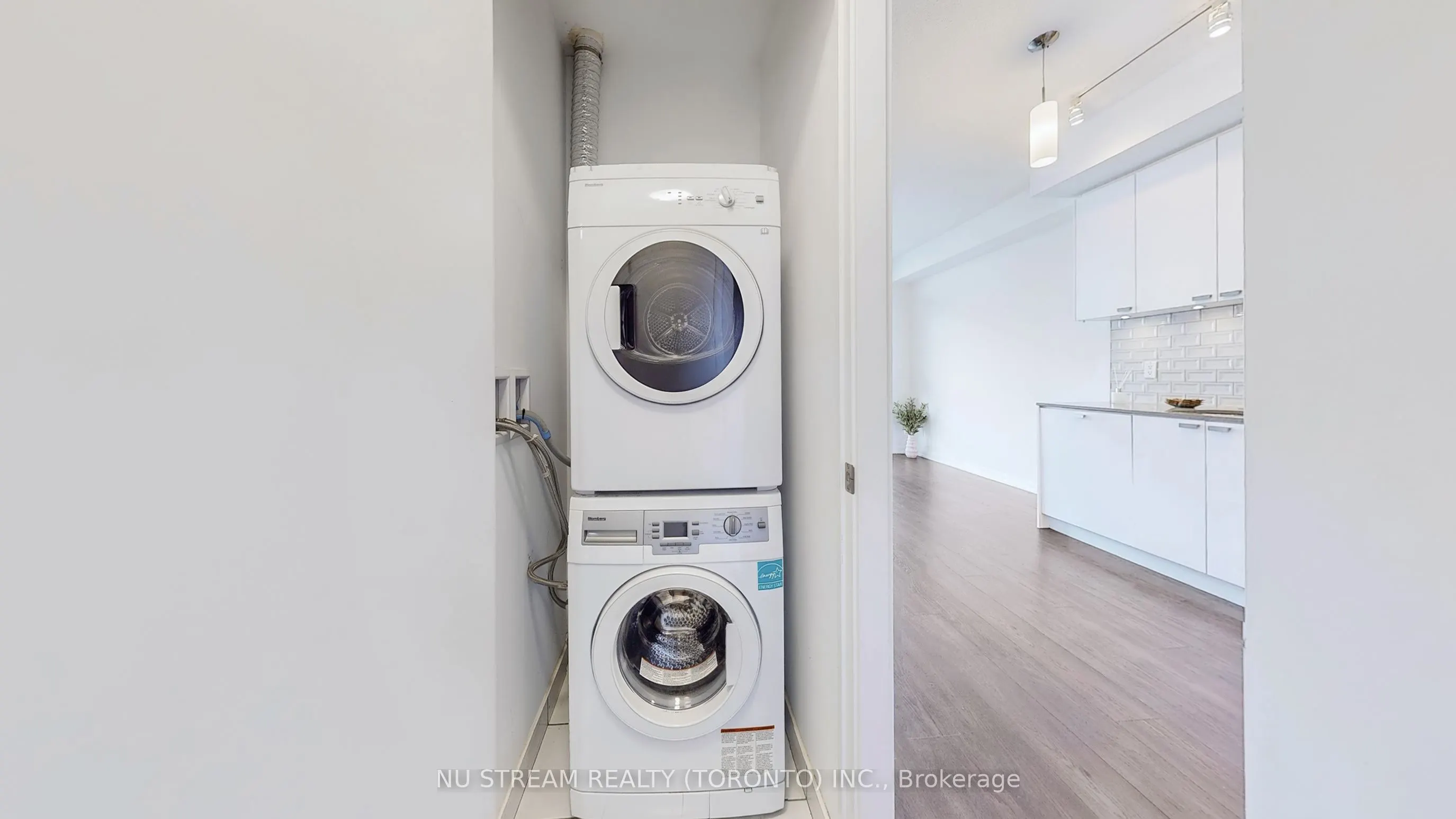 56 Forest Manor Road, #2708