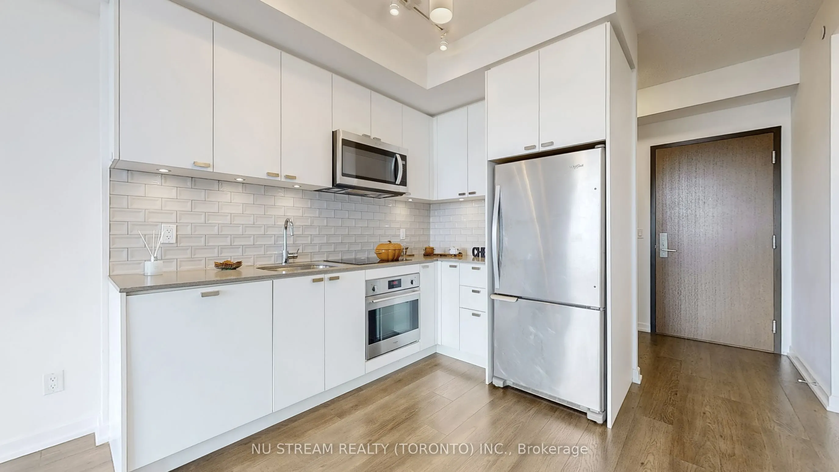 56 Forest Manor Road, #2708