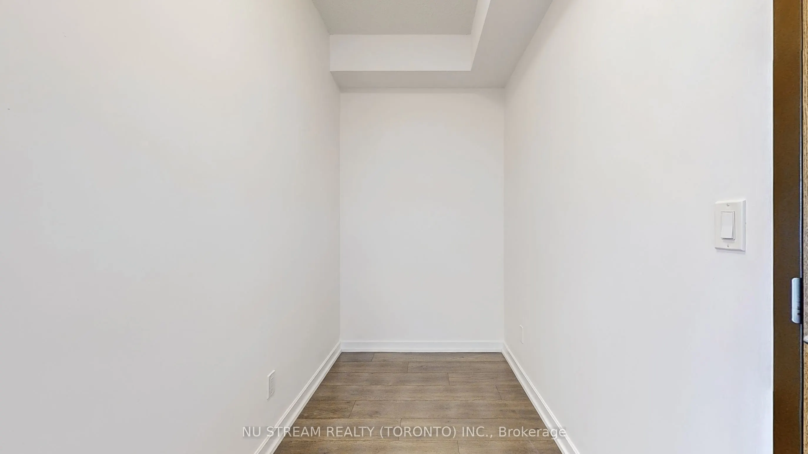 56 Forest Manor Road, #2708