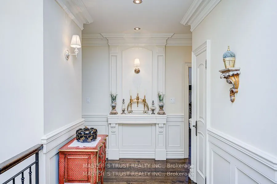 216 Parkview Avenue