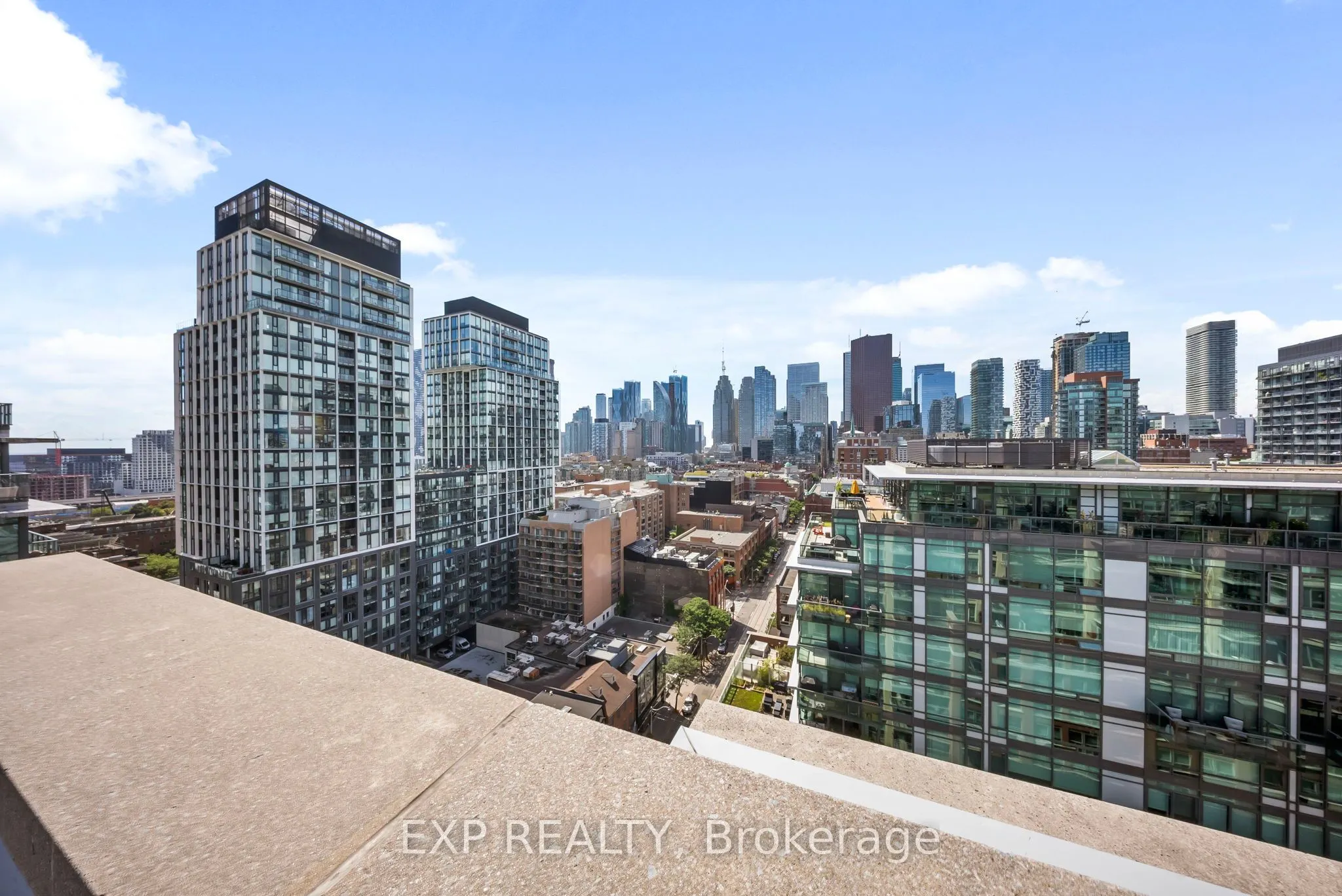 230 King Street E, #812