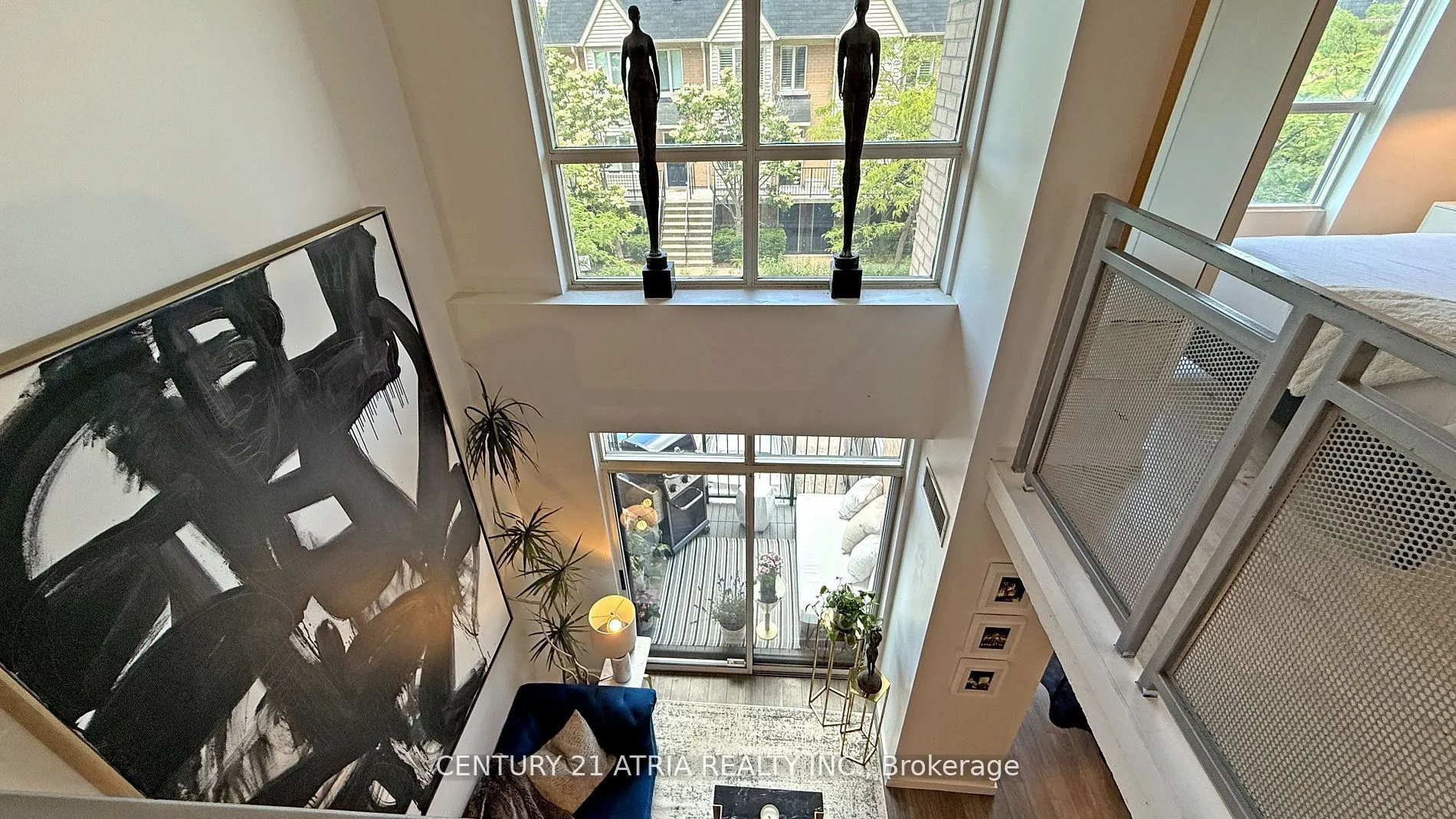 800 King Street W, #215