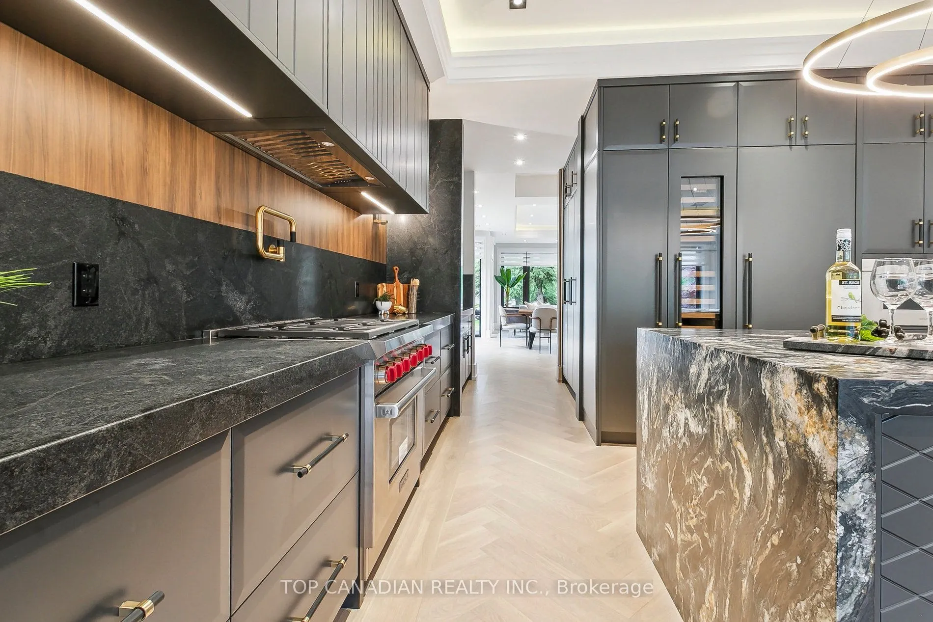 12 OTTER Crescent