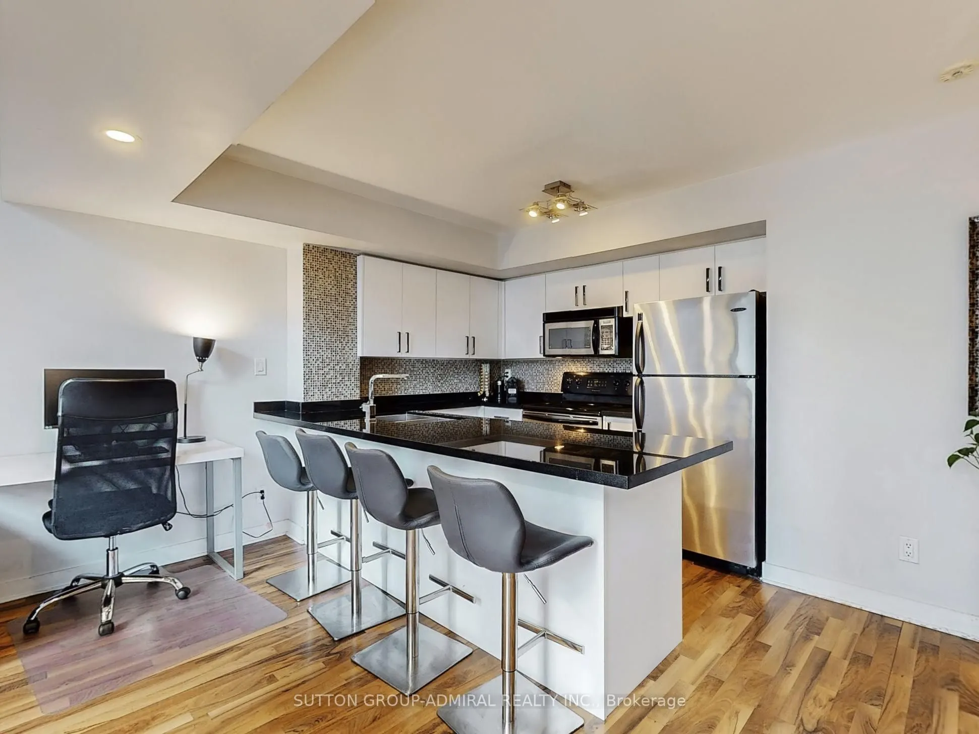 21 Earl Street, #314