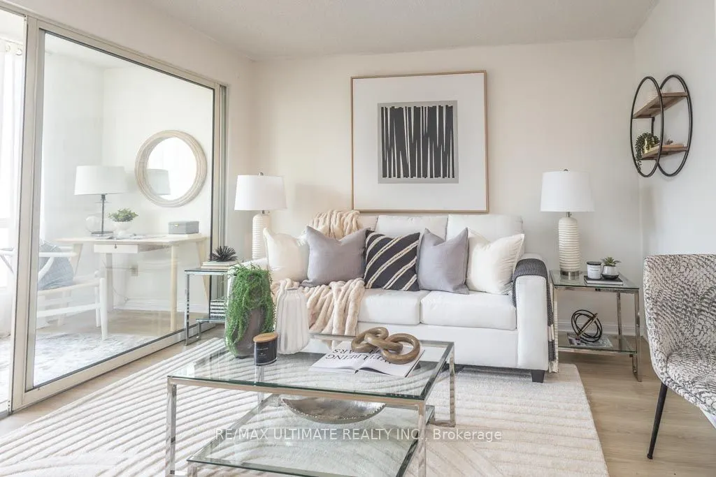 25 Grenville Street, #1010