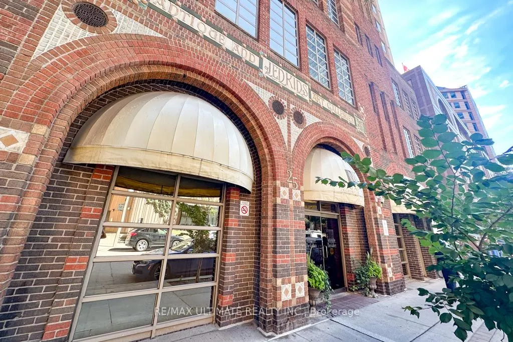 25 Grenville Street, #1010