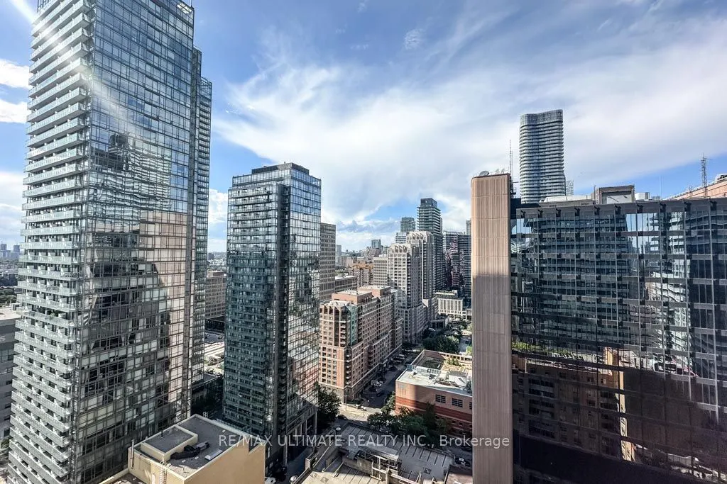 25 Grenville Street, #1010