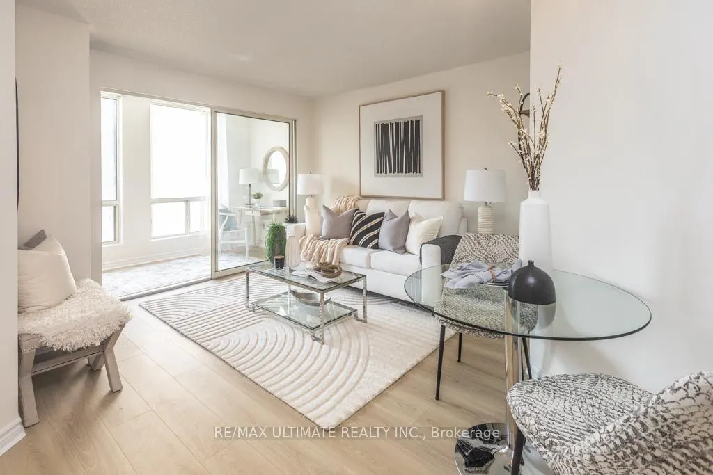 25 Grenville Street, #1010