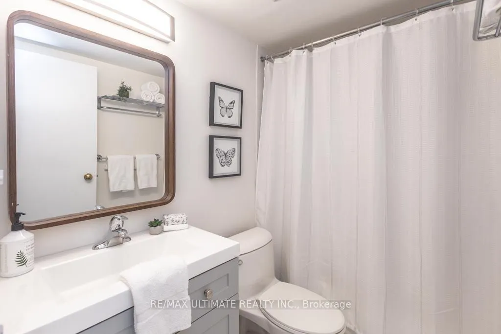 25 Grenville Street, #1010