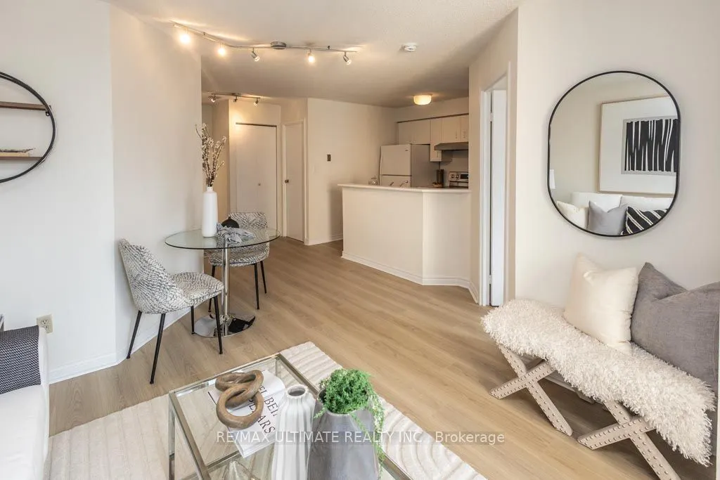 25 Grenville Street, #1010