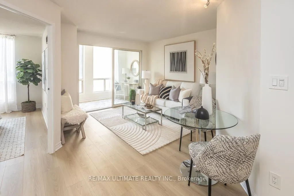 25 Grenville Street, #1010