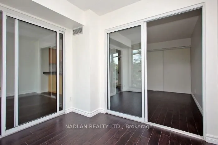 650 Queens Quay W, #305