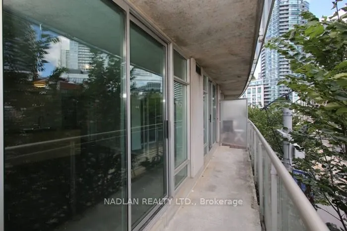 650 Queens Quay W, #305