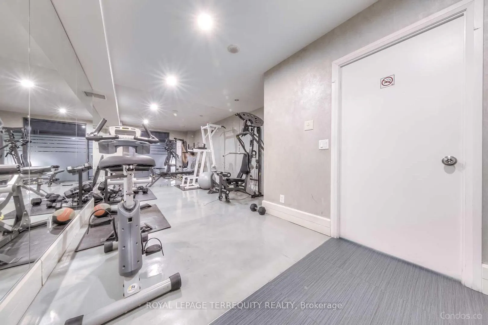 111 Elizabeth Street, #729