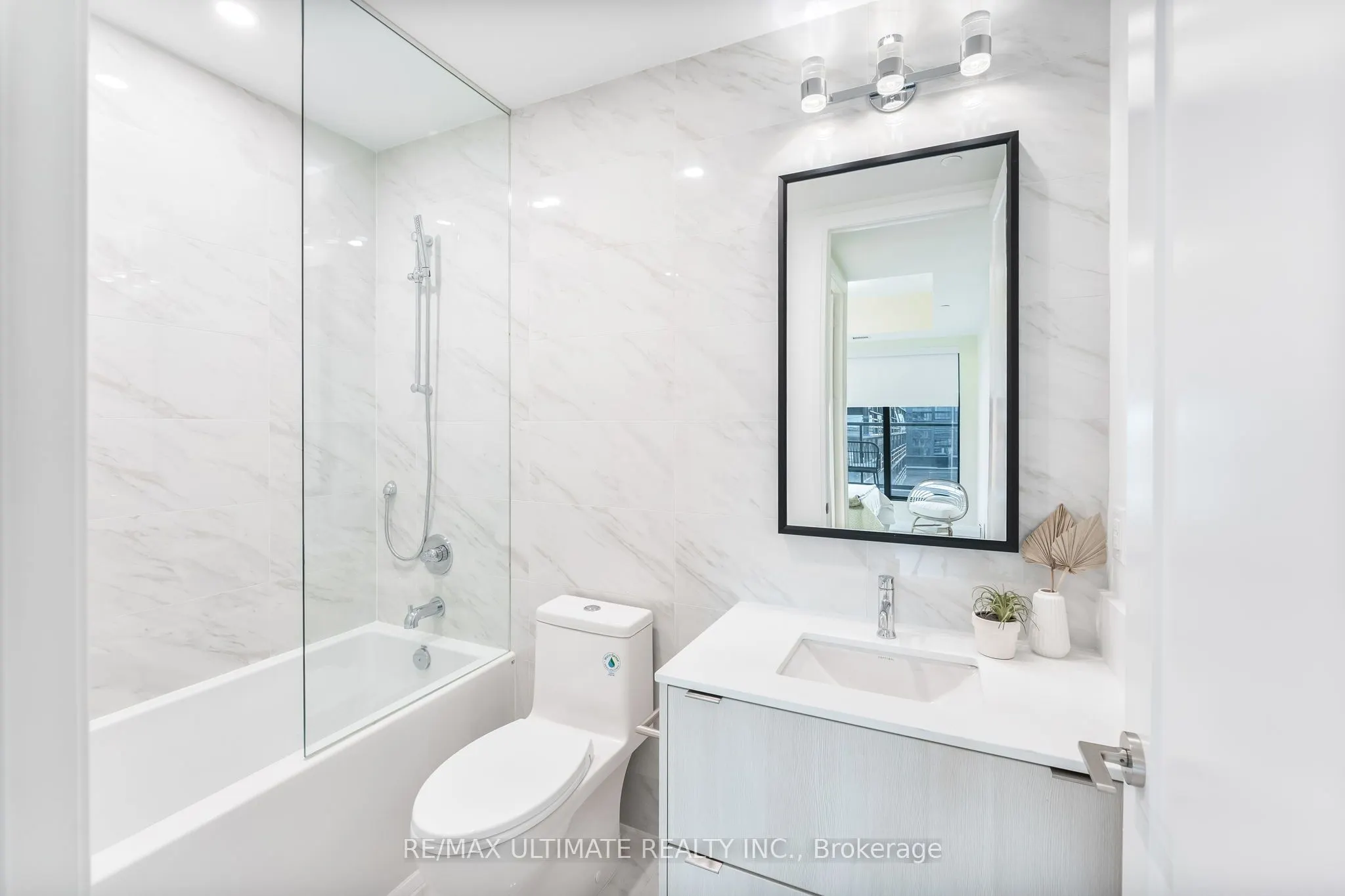 280 Howland Avenue, #617