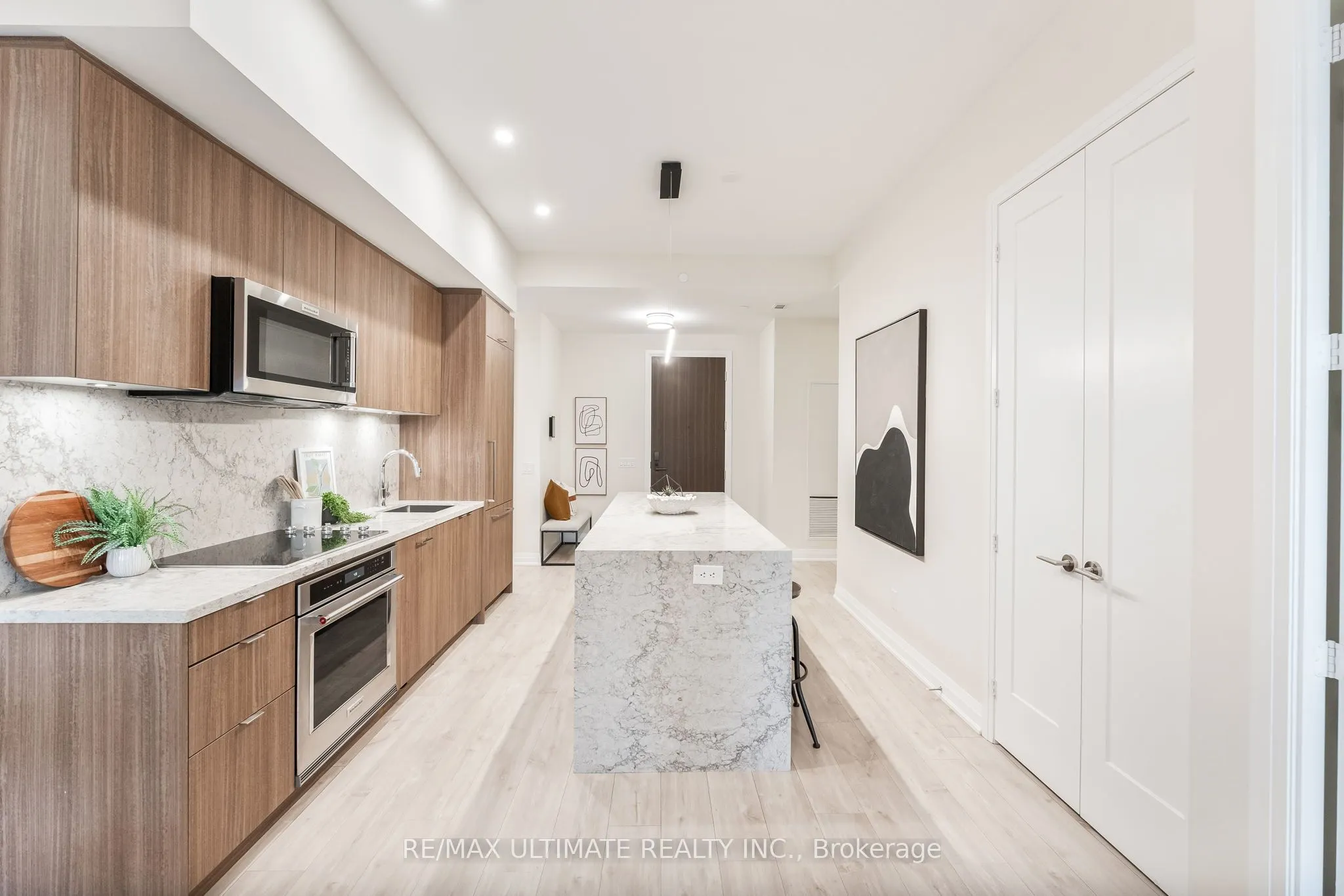 280 Howland Avenue, #617