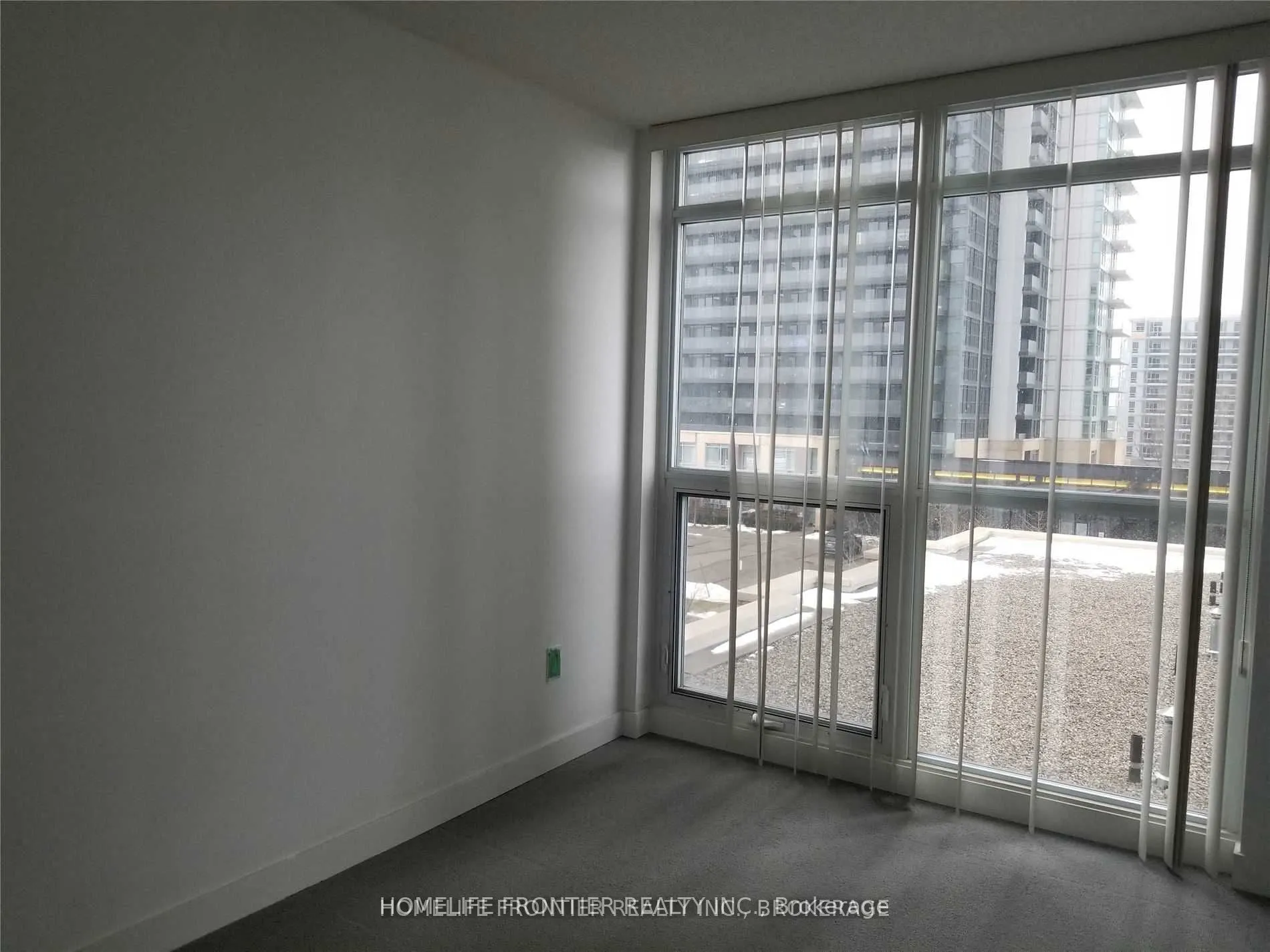 19 Singer Court, #721
