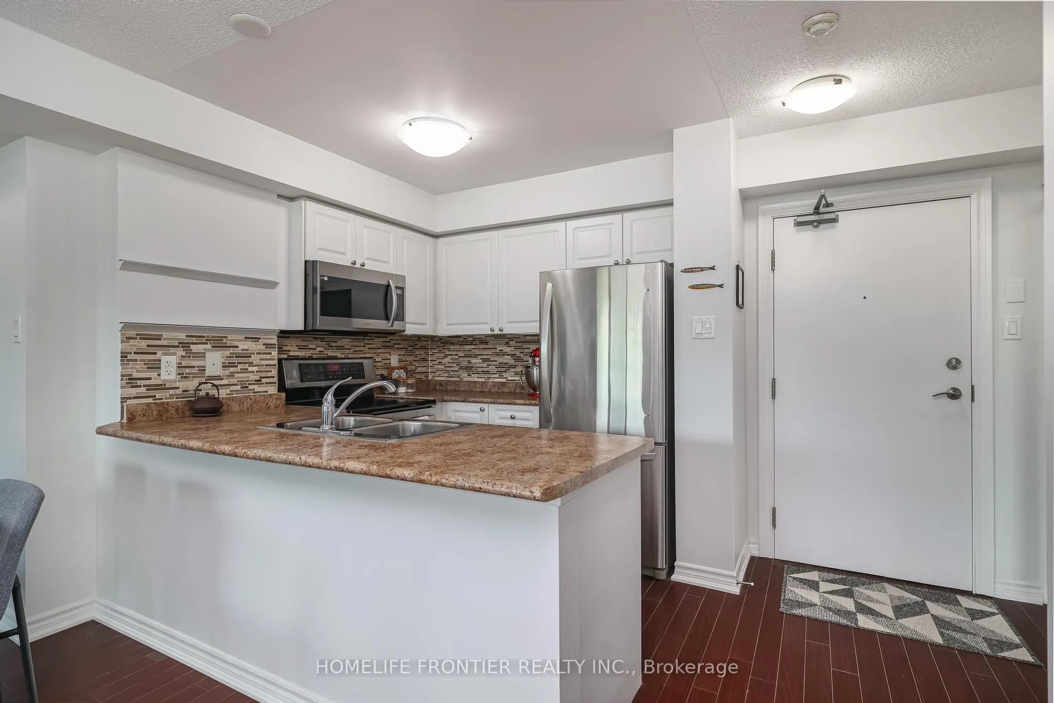 920 Sheppard Avenue W, #201