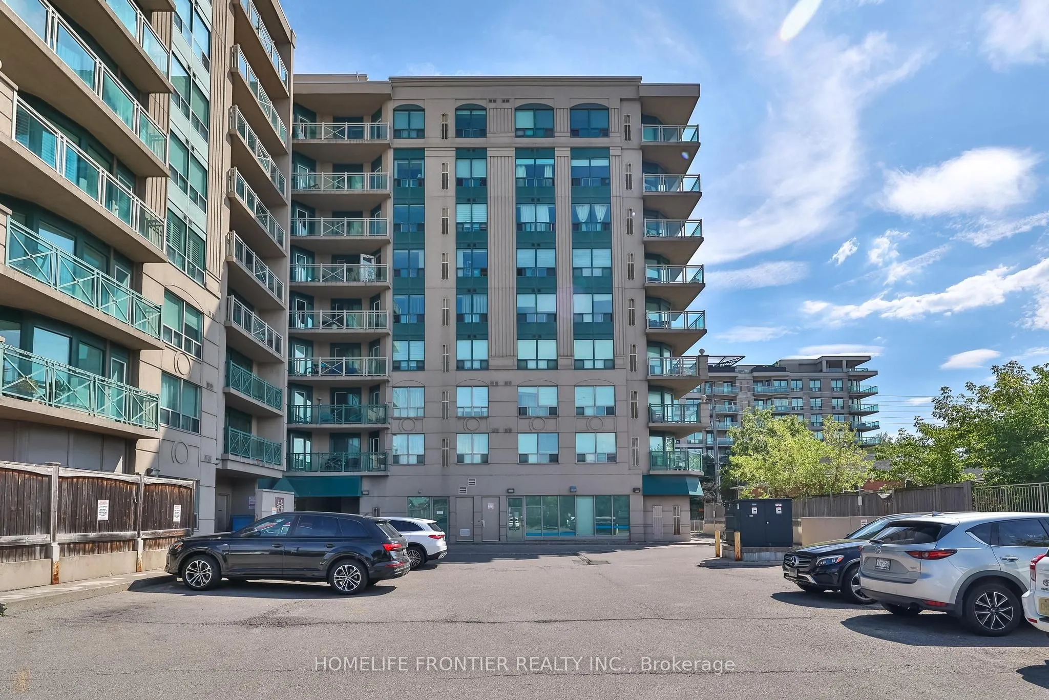 920 Sheppard Avenue W, #201