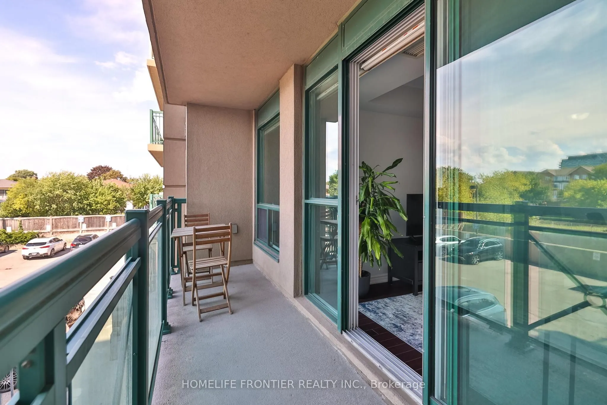 920 Sheppard Avenue W, #201