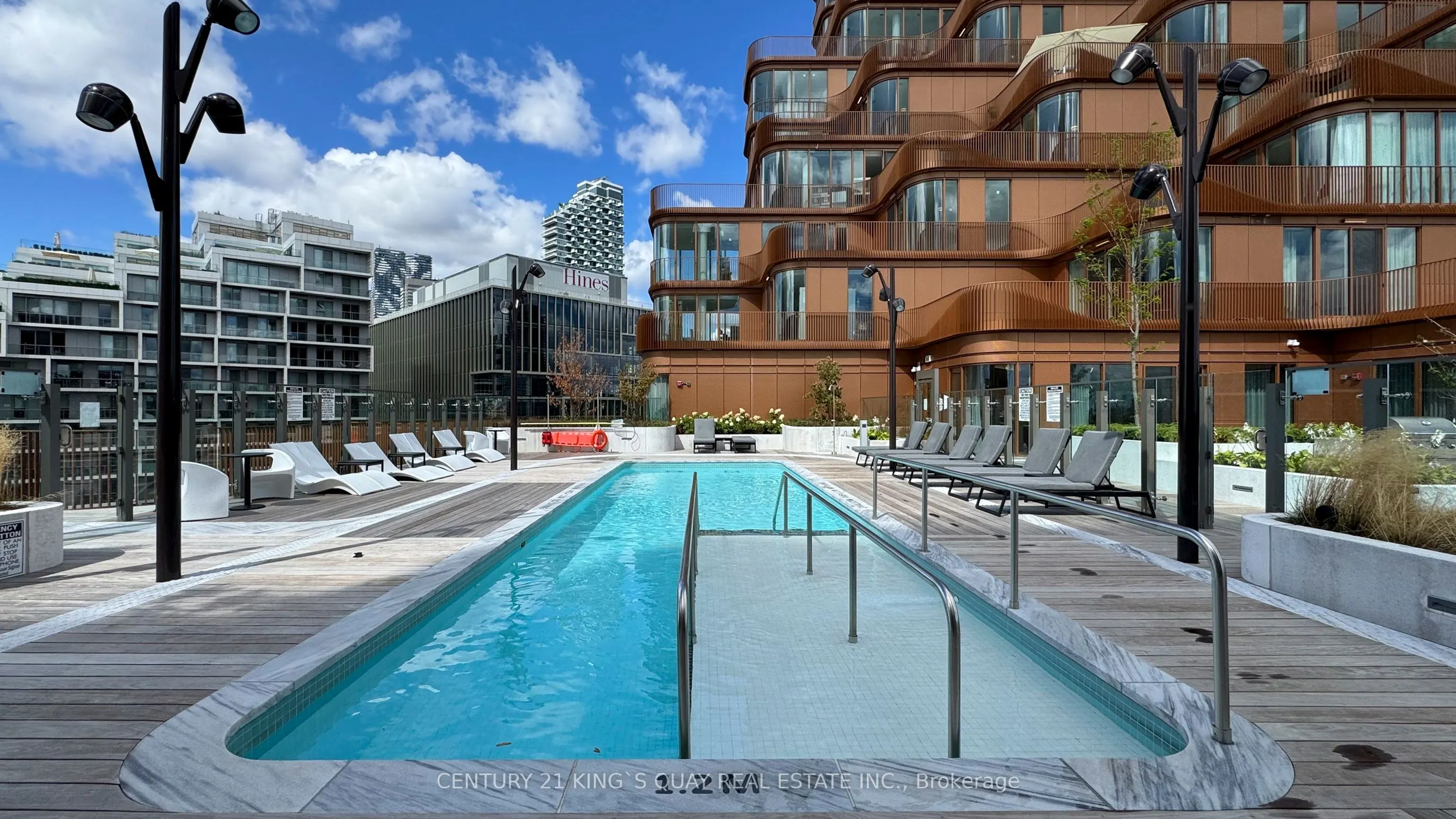 155 Merchants' Wharf, #PH28