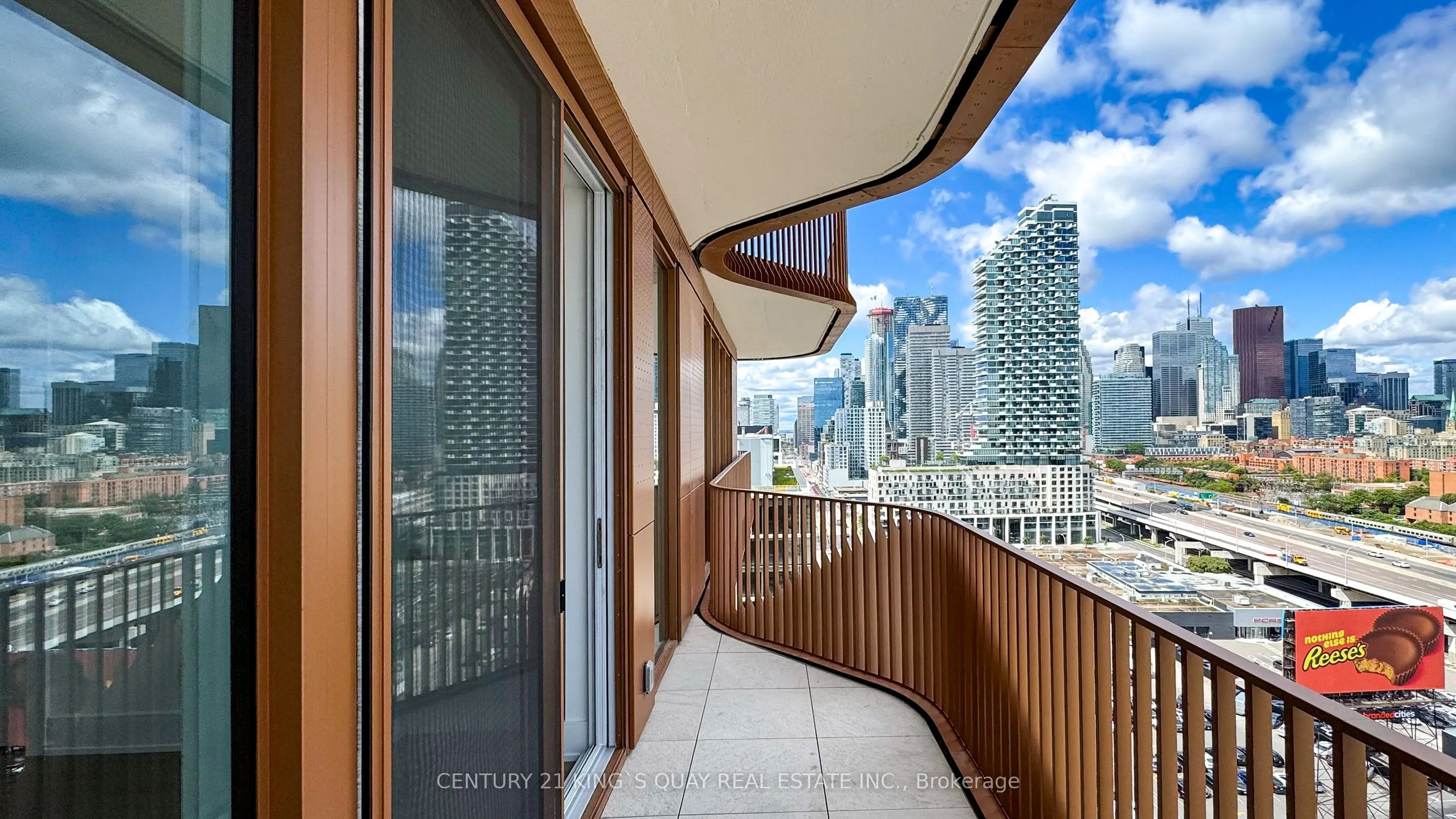 155 Merchants' Wharf, #PH28