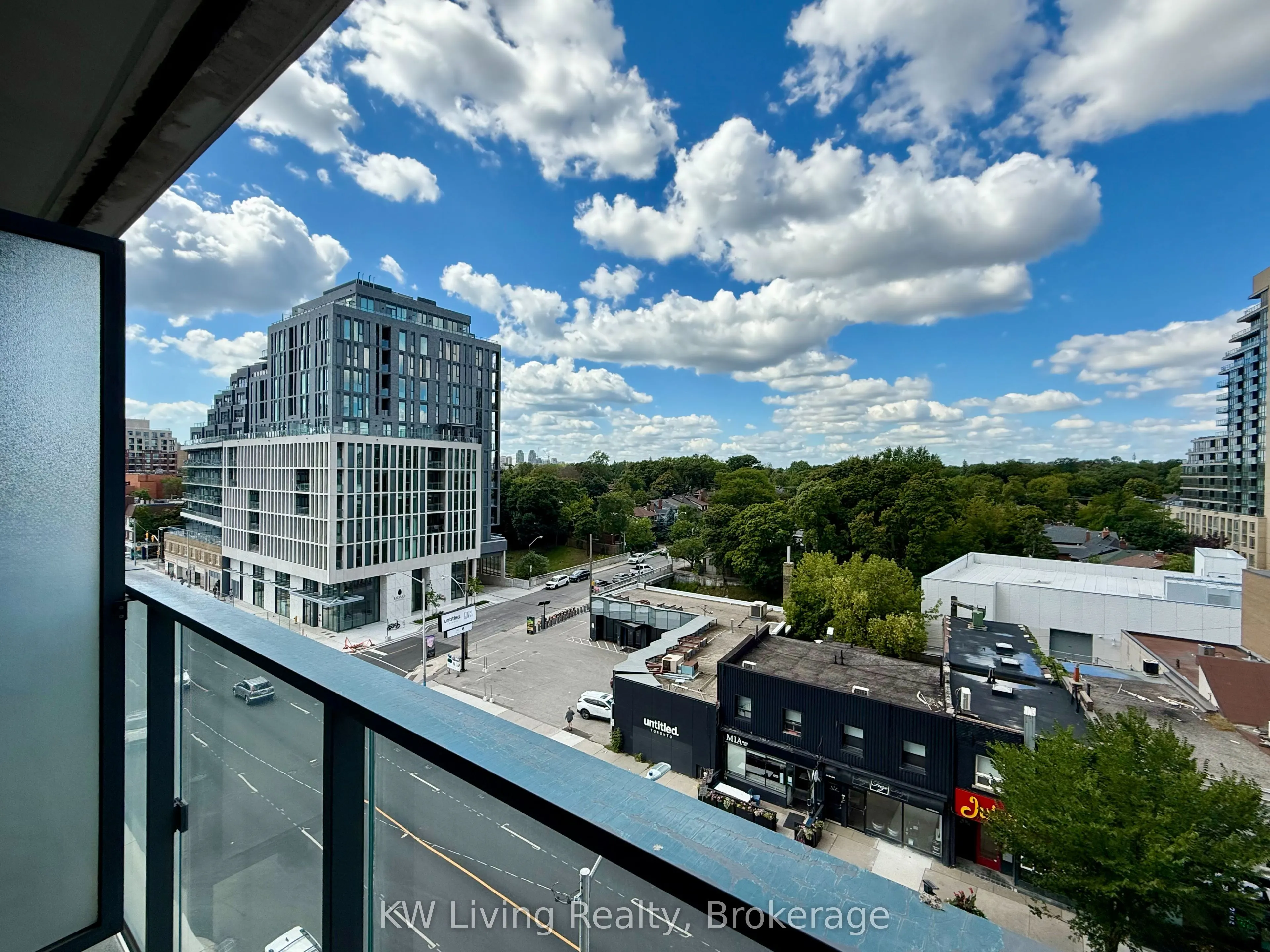 8 Hillsdale Avenue E, #725