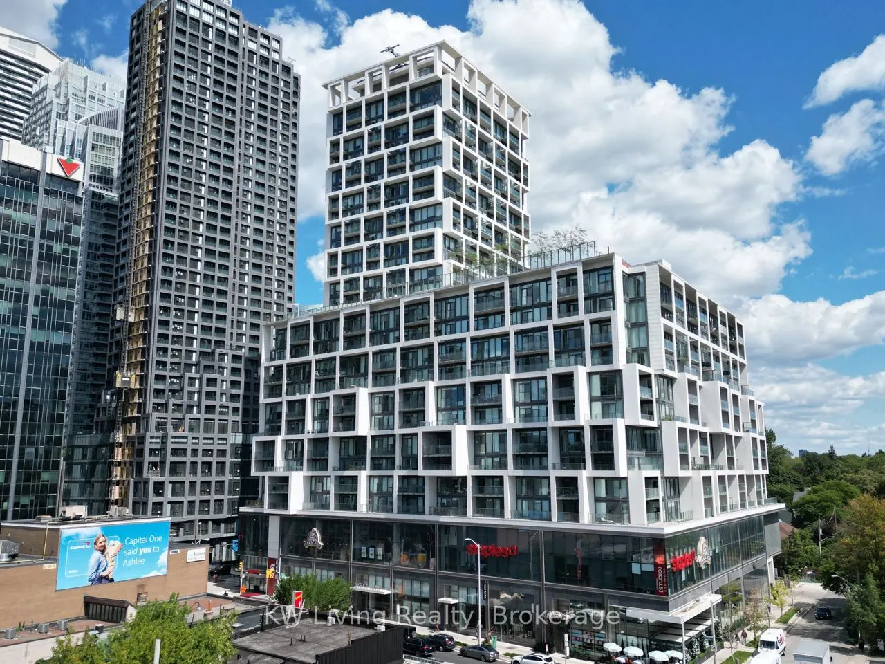 8 Hillsdale Avenue E, #725