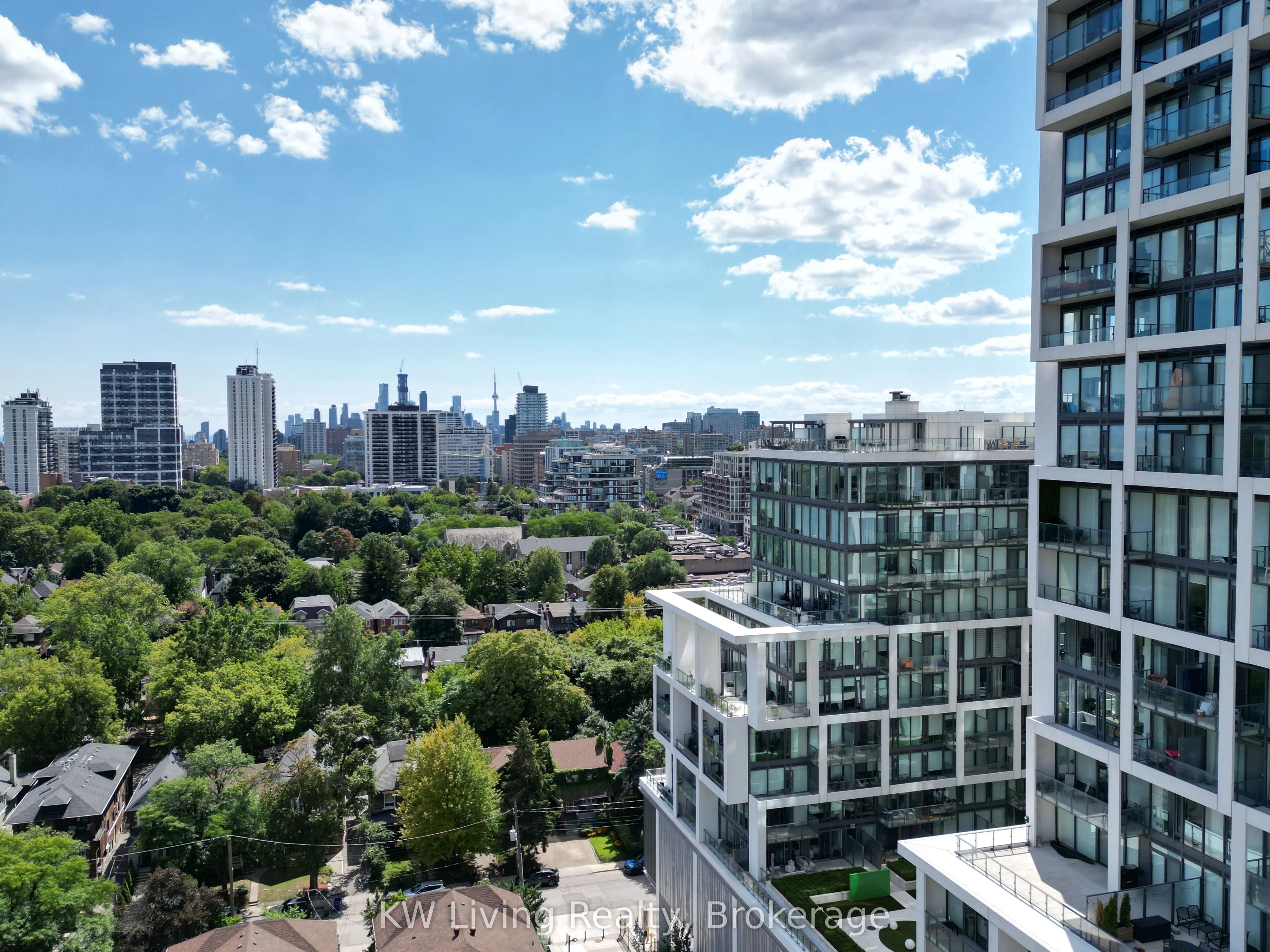 8 Hillsdale Avenue E, #725