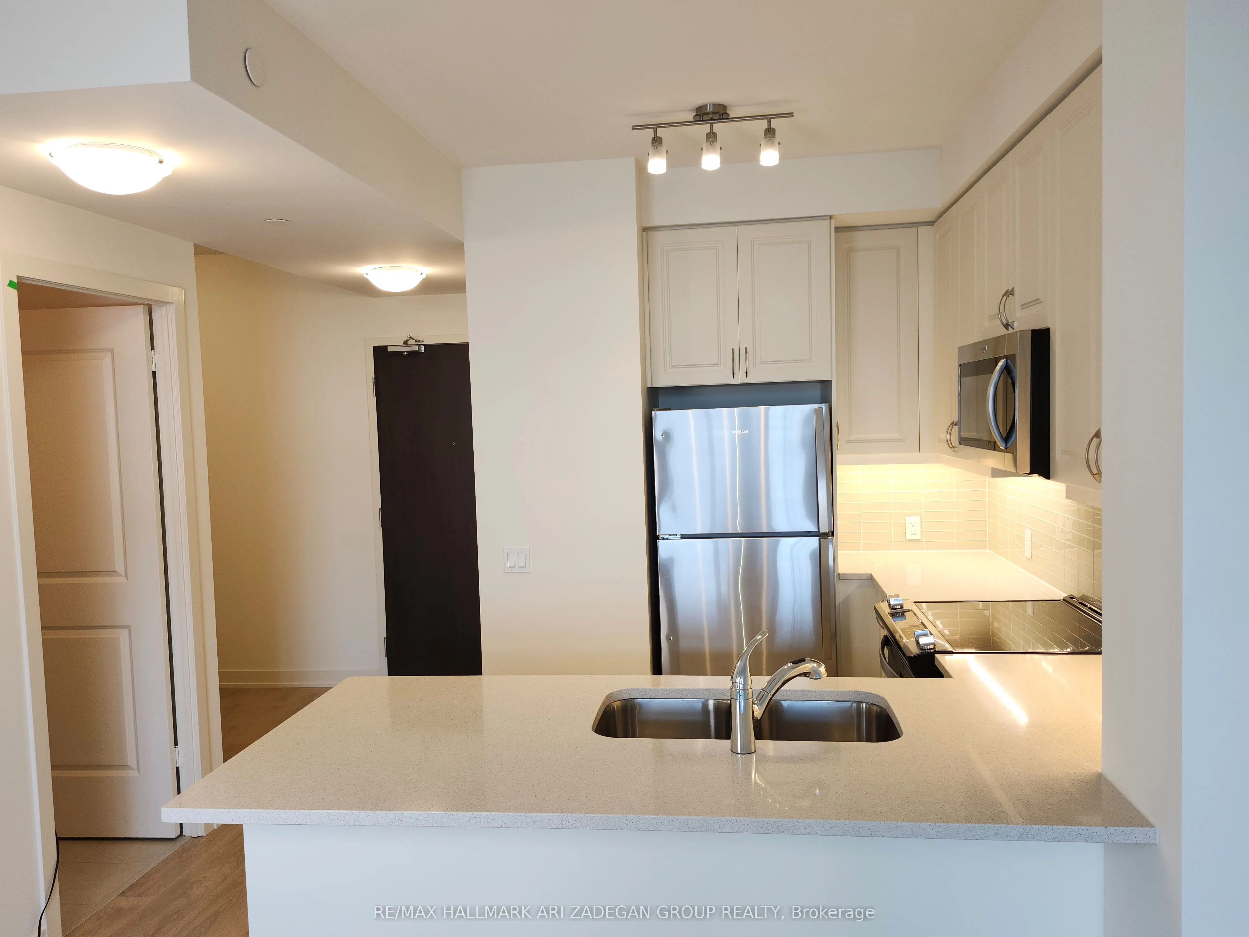 4955 Yonge Street, #3102